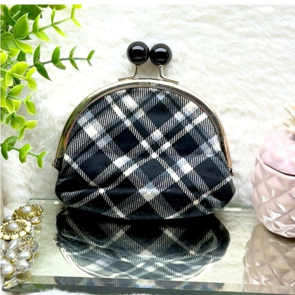 Other Thirty-One small plaid fabric coin purse w a kiss-lock clasp Size ONE SIZE - 1 Thumbnail