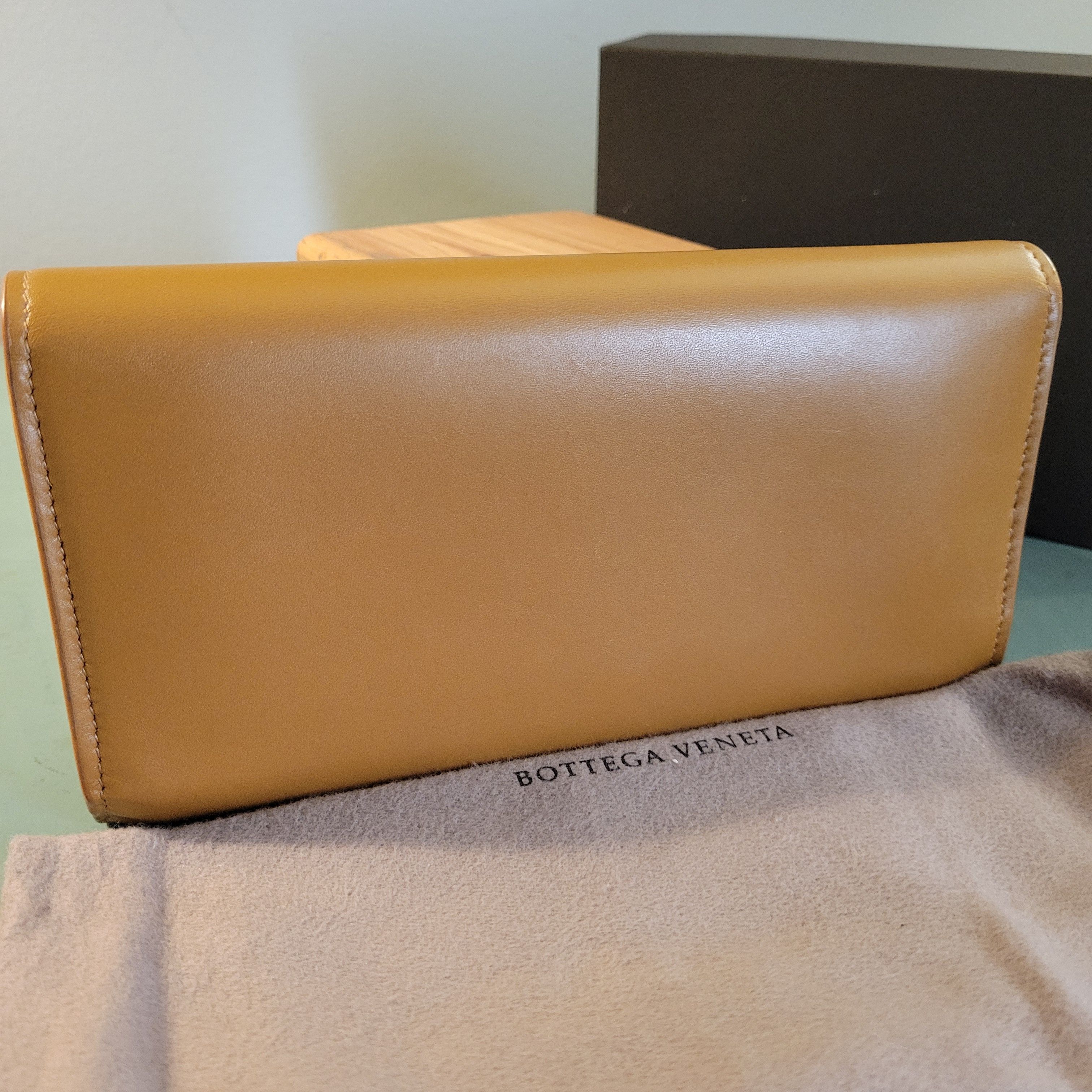 Bottega Veneta French Calfskin Continental Wallet Camel Turn Lock Size ONE SIZE - 5 Thumbnail