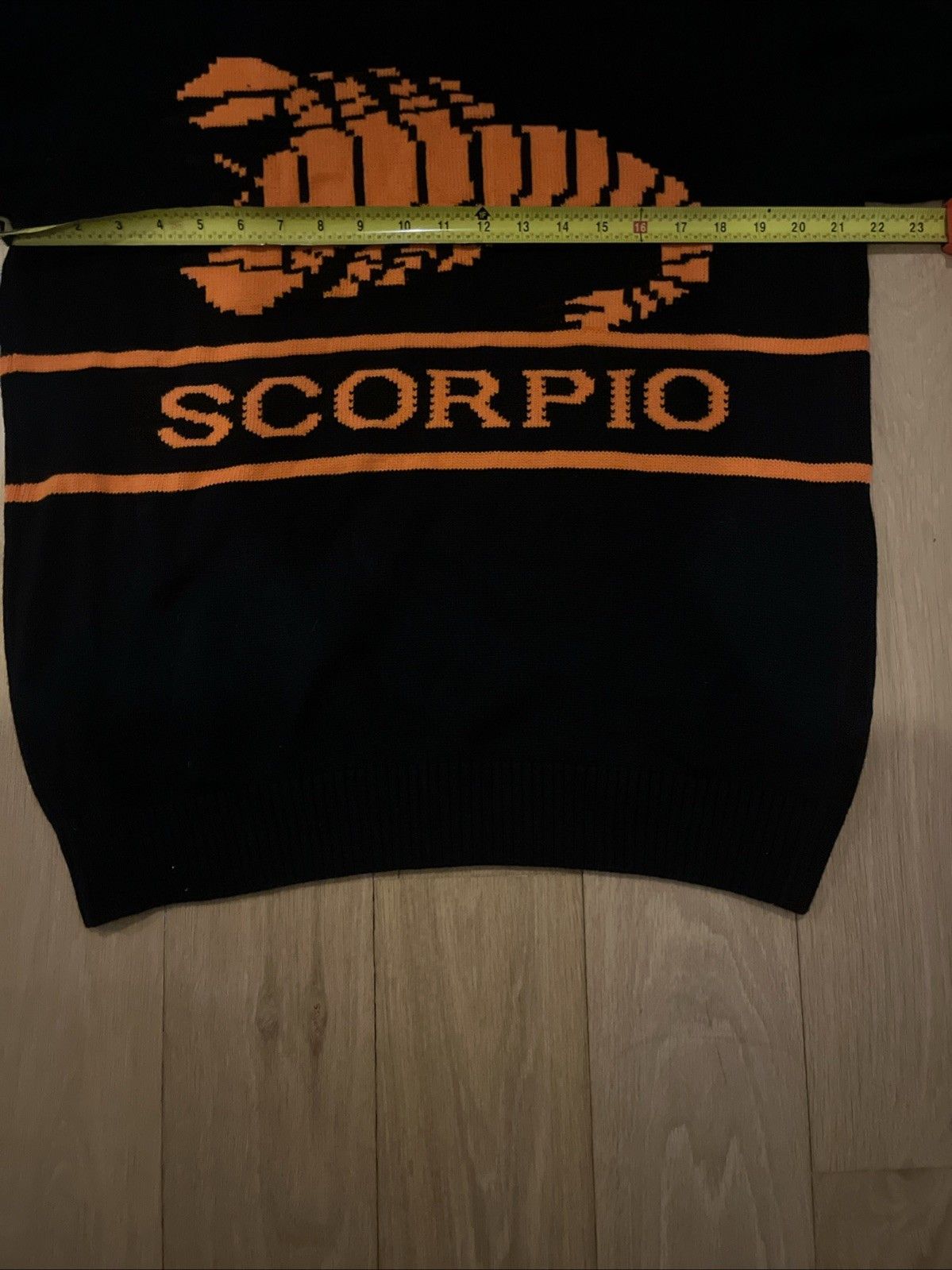 Rowing Blazers Rowing Blazers x Gyles & George Zodiac Scorpio Sweater (L) Size US L / EU 52-54 / 3 - 7 Thumbnail