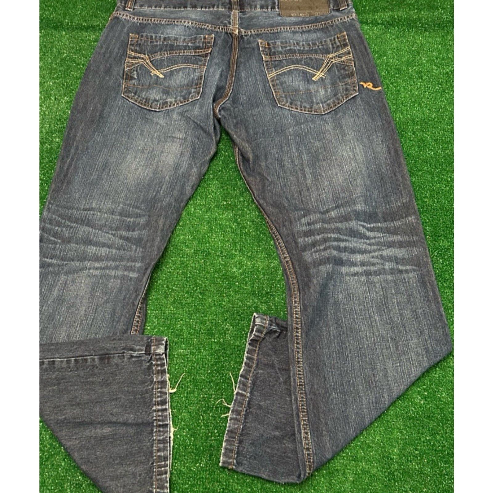 Rocawear VINTAGE Rocawear Jeans Baggy Skater Grunge Hip Hop Y2K Dark Wash 38x34 Mens Size 38 Wide-Leg Pockets Size US 38 / EU 54 - 2 Thumbnail