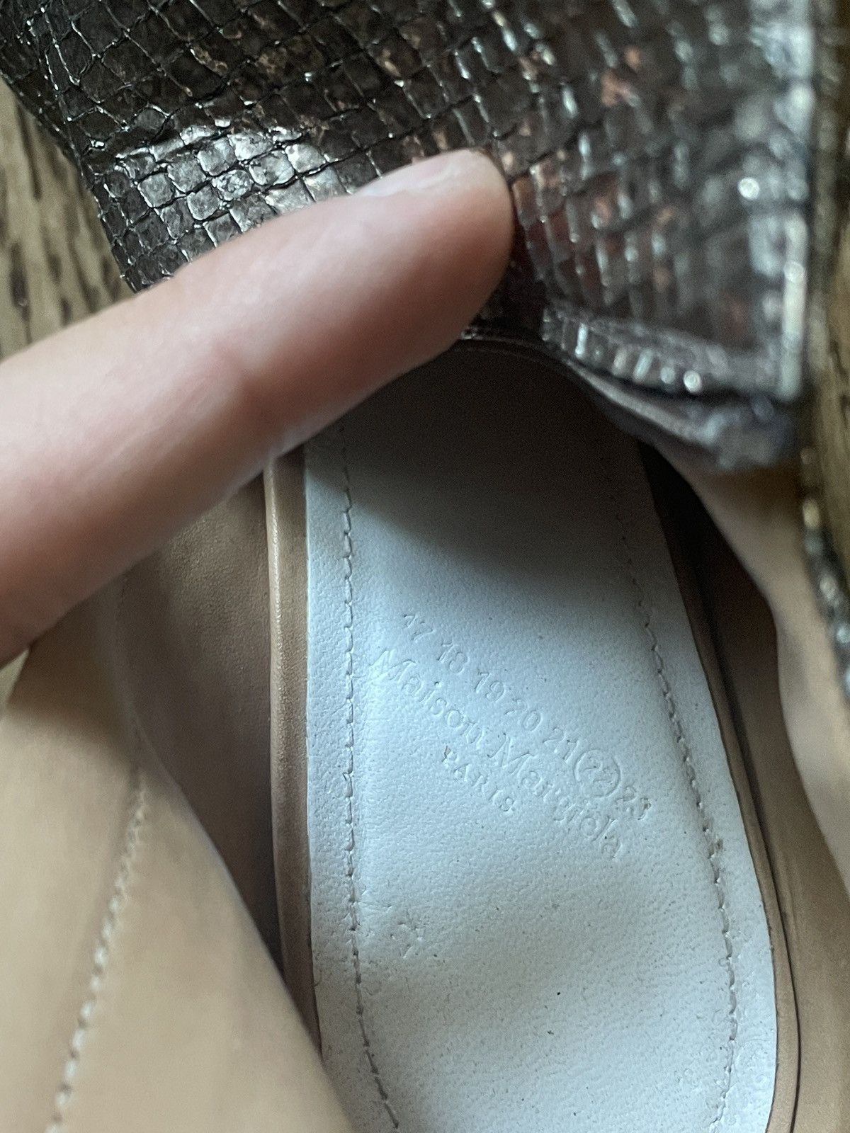 Maison Margiela MAISON MARTIN MARGIELA Silver scales BOOTS Size US 5 / IT 35 - 10 Thumbnail