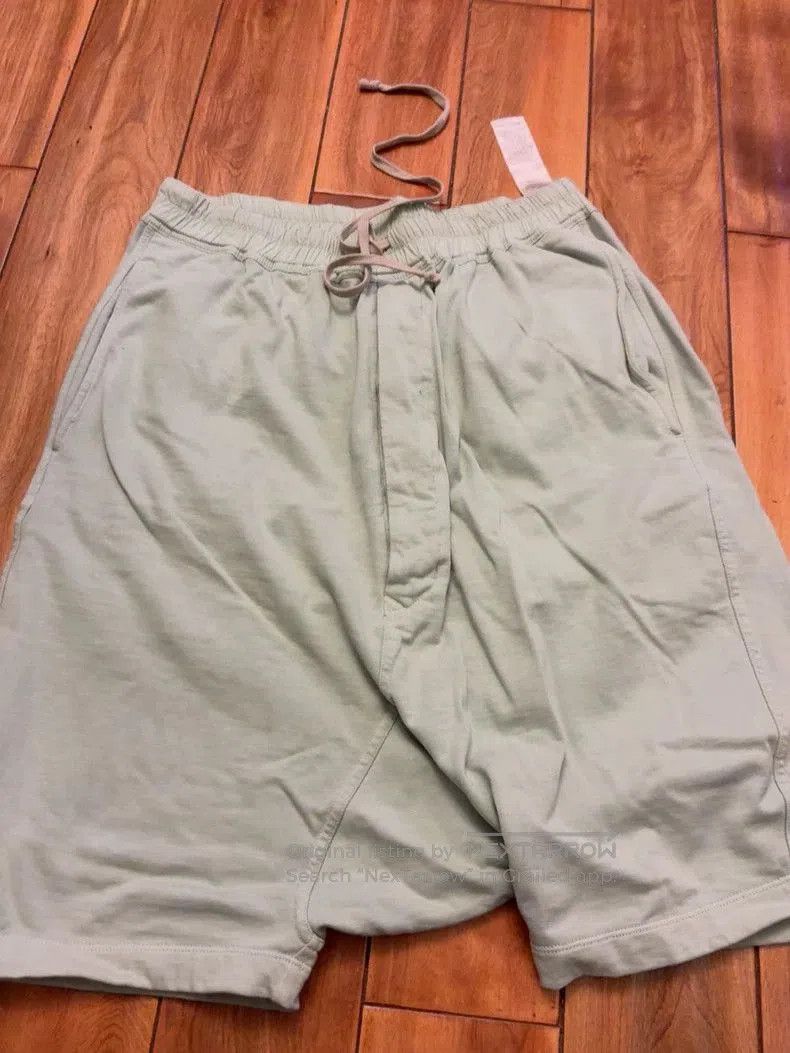 Rick Owens Rick Owens Men's Shorts. Size US 28 / EU 44 - 1 Thumbnail