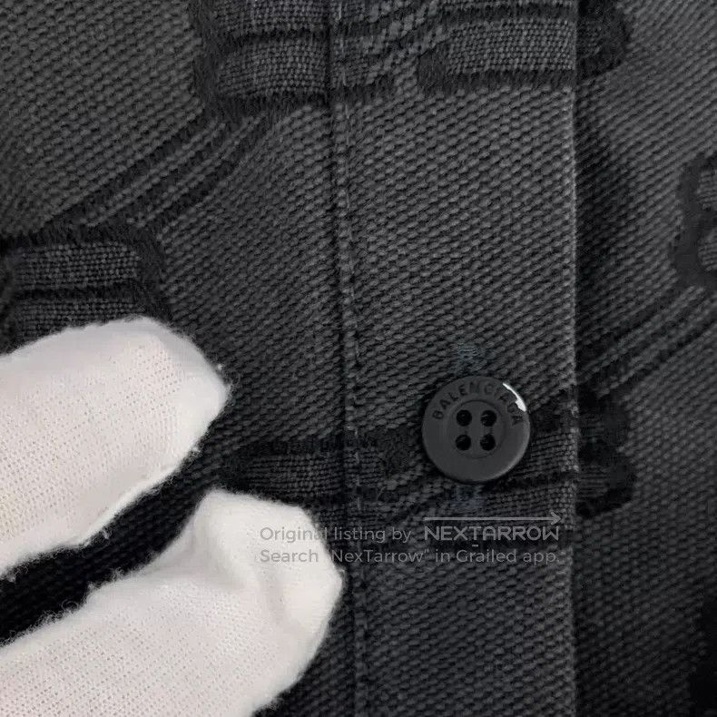 Balenciaga Balenciaga Black Lock Logo Full Print Mulberry Silk Collar Size US S / EU 44-46 / 1 - 9 Thumbnail