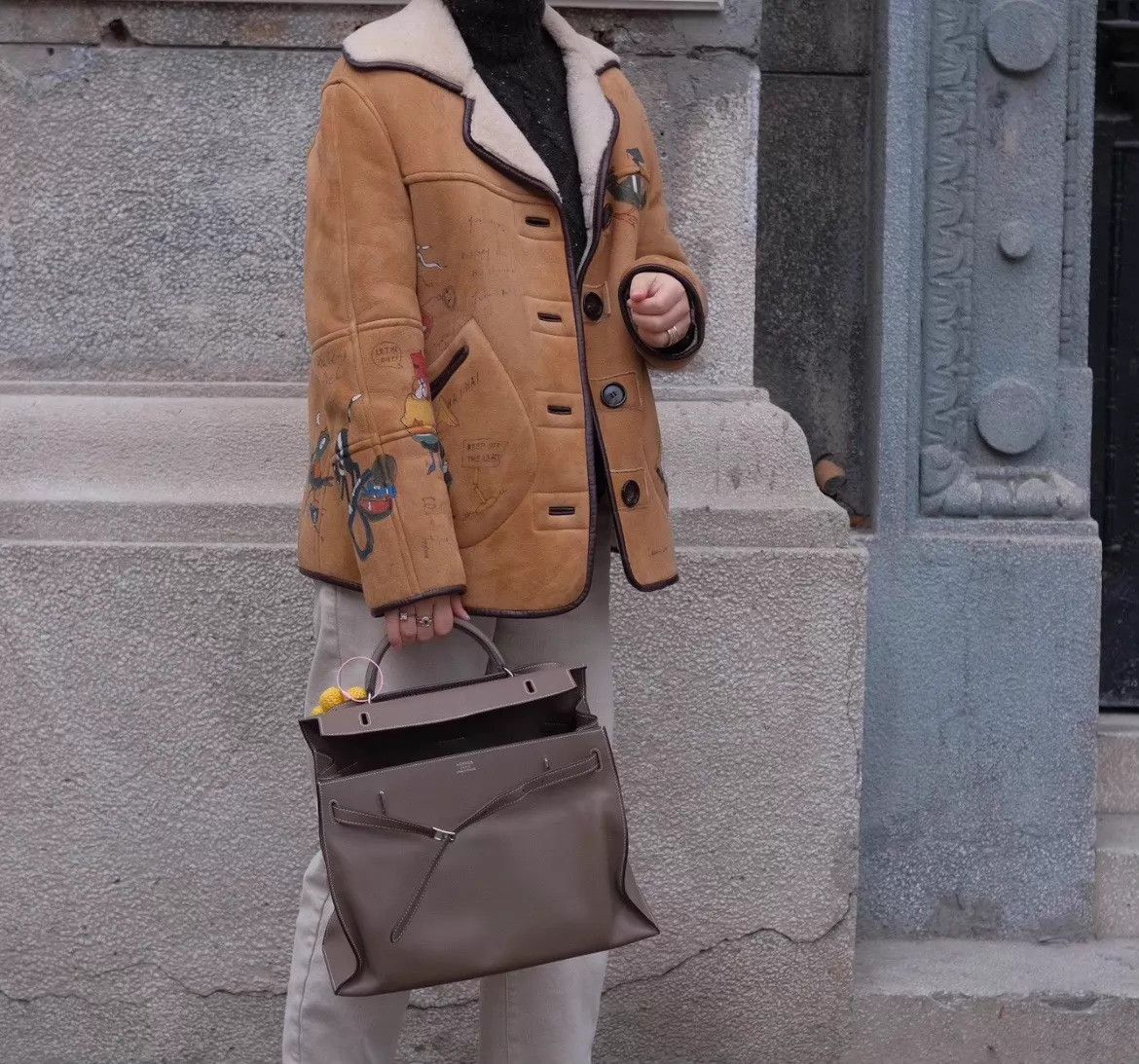 Burberry Burberry Camel Shearling Animal Comic Print Coats 40 Size S / US 4 / IT 40 - 9 Thumbnail
