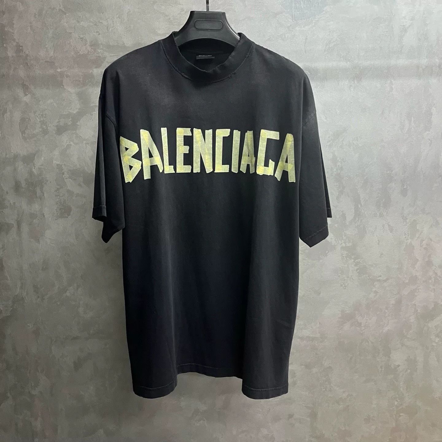Balenciaga Balenciaga Logo Print Short Sleeve T-shirt Size US S / EU 44-46 / 1 - 1 Thumbnail