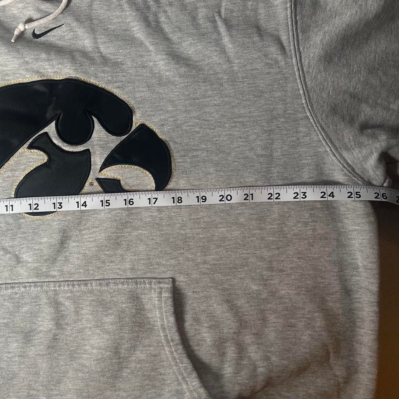 Nike nike centerswoosh hoodie University of Iowa vintage Size US L / EU 52-54 / 3 - 8 Thumbnail