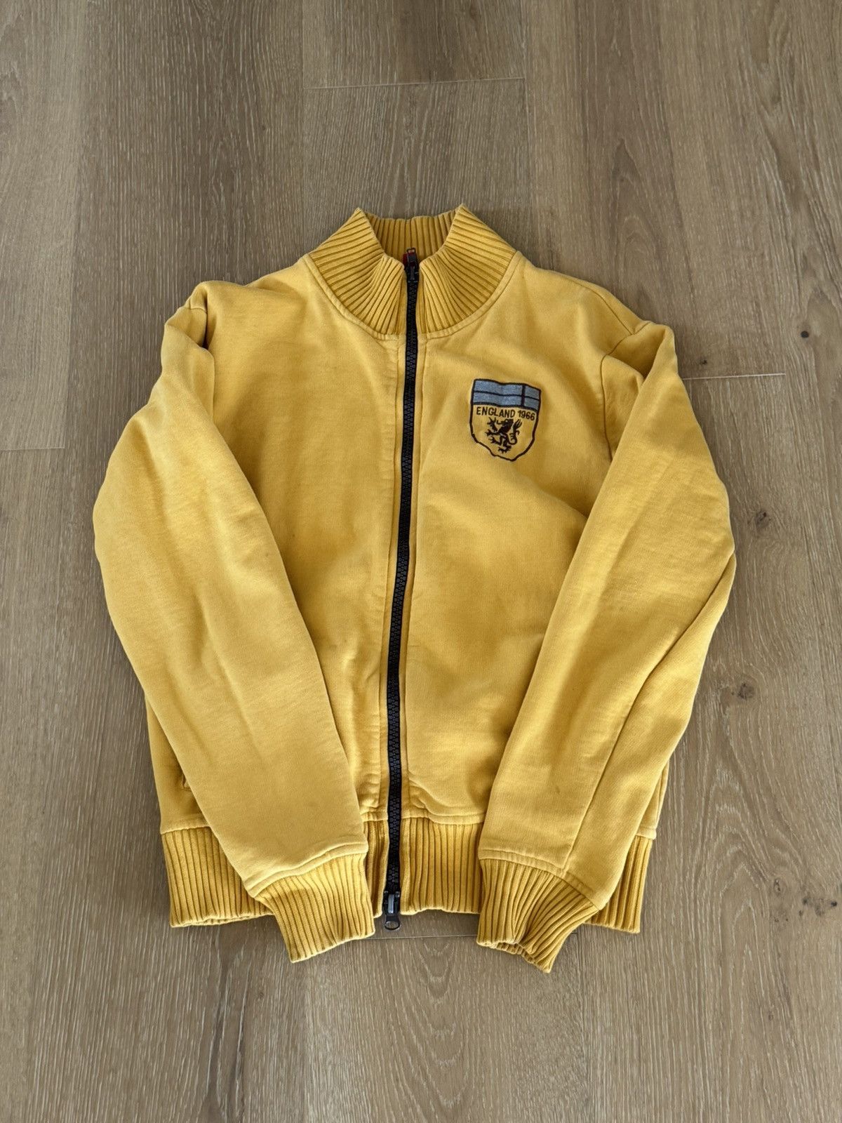 Vintage Vintage england yellow track jacket Size US M / EU 48-50 / 2 - 1 Thumbnail