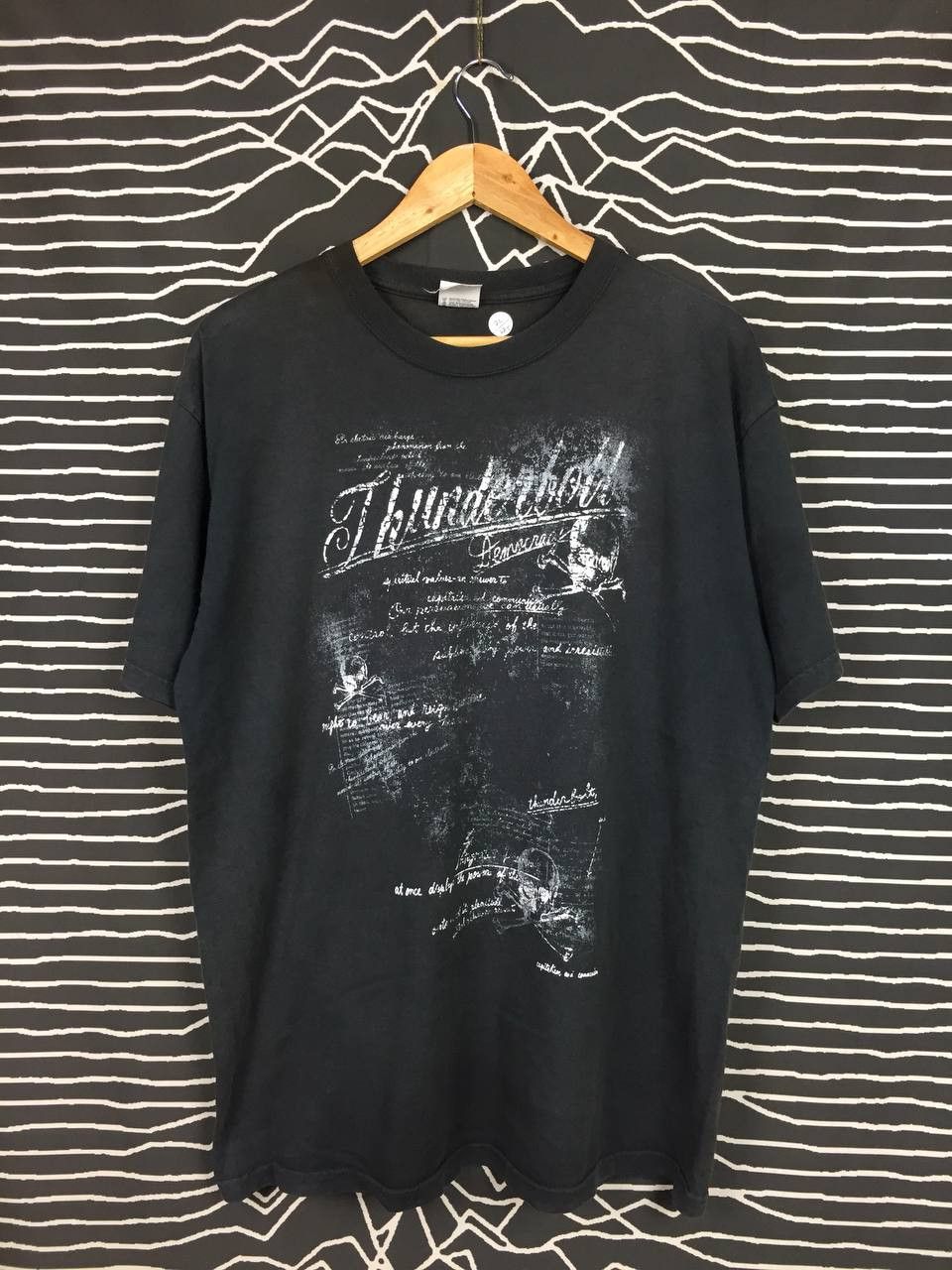 Anvil × Vintage Vtg Y2k Thunderbolt Democracy Skulls Graphic Tee Size US L / EU 52-54 / 3 - 2 Thumbnail