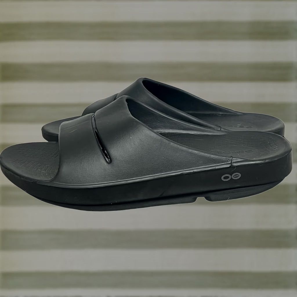 Vintage Oofos Black Recovery Slide Sandals Women 12 Mens 10 WORN ONCE Size US 10 / IT 40 - 1 Thumbnail