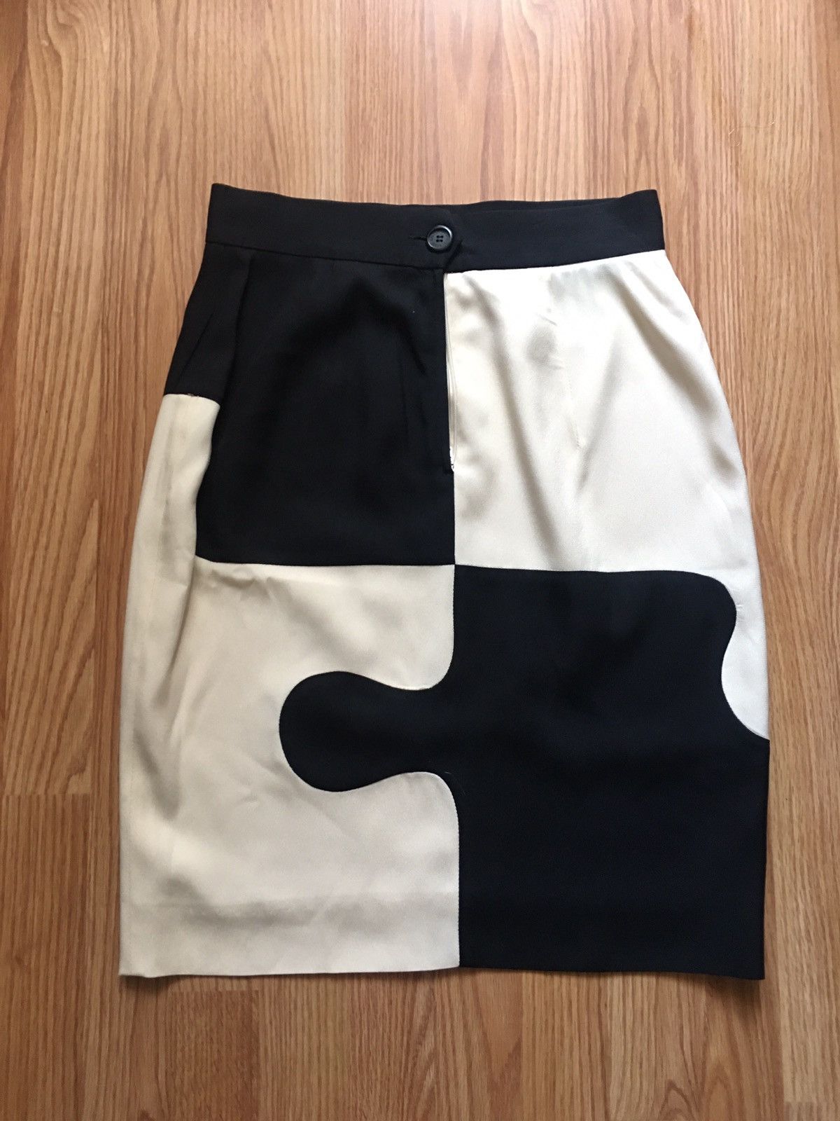 Moschino × Vintage Vintage 90s MOSCHINO Cheap Chic Puzzle Skirt EU40 US10 Size 30" / US 8 / IT 44 - 2 Thumbnail