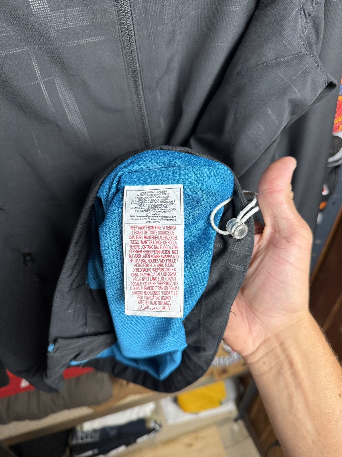 Nike Vintage Nike Ski Jacket Size US M / EU 48-50 / 2 - 13 Thumbnail
