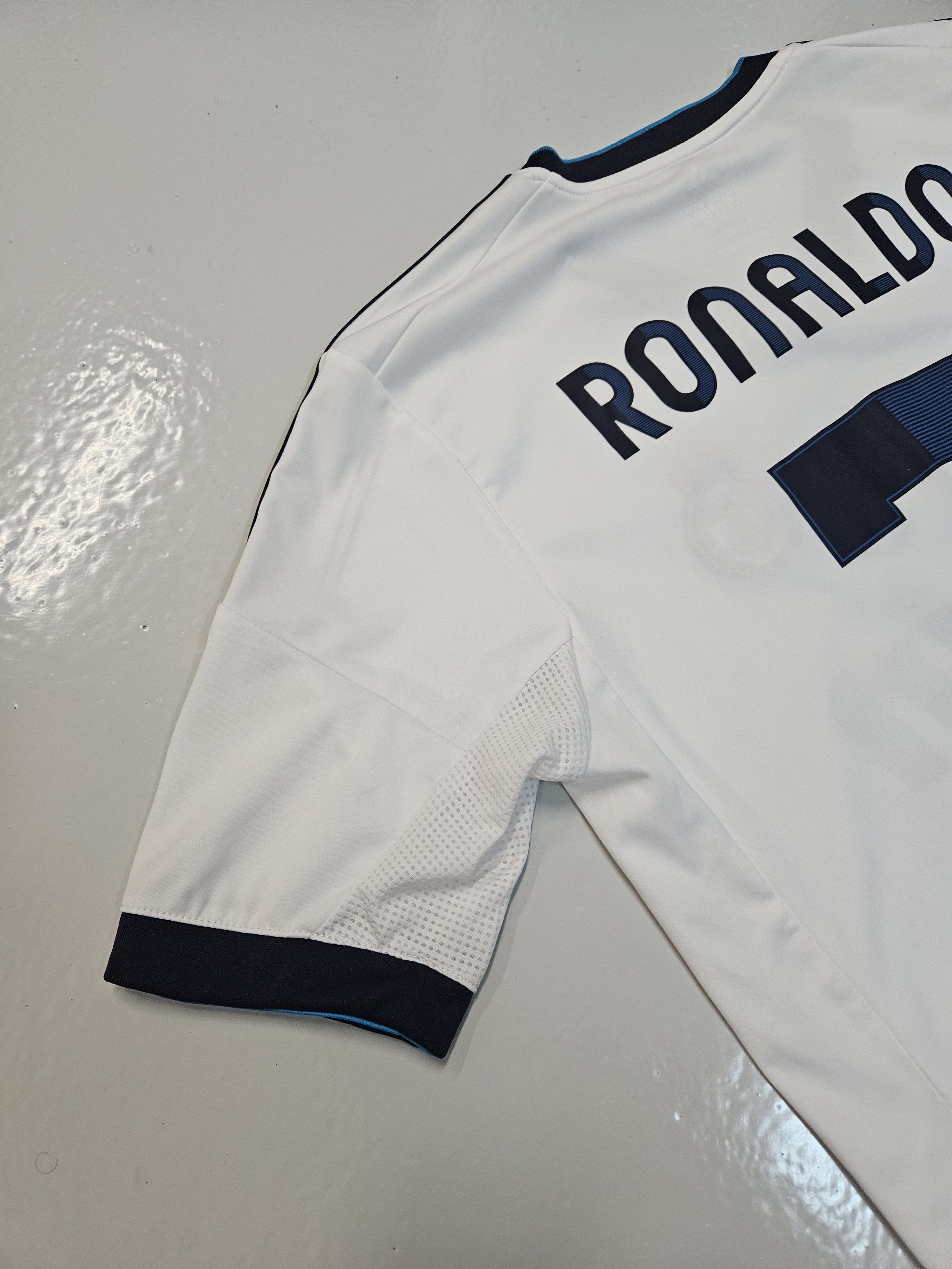 Adidas Real Madrid 2012-2013 home jersey #7 Christiano Ronaldo Size US S / EU 44-46 / 1 - 10 Thumbnail