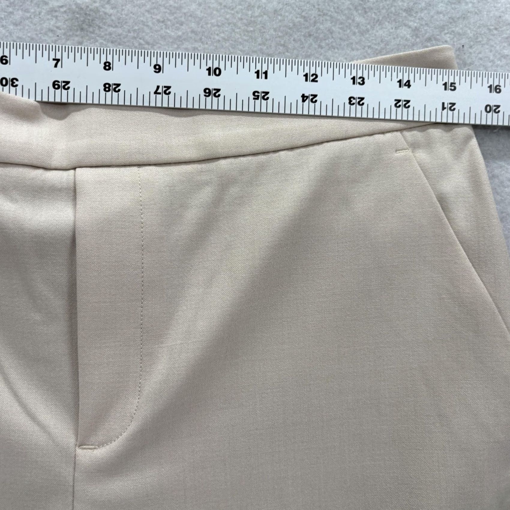 Banana Republic Banana Republic Hayden Dress Pants Womens 8 Beige Tapered Pull On Stretch Career Pants Size 30" / US 8 / IT 44 - 6 Thumbnail