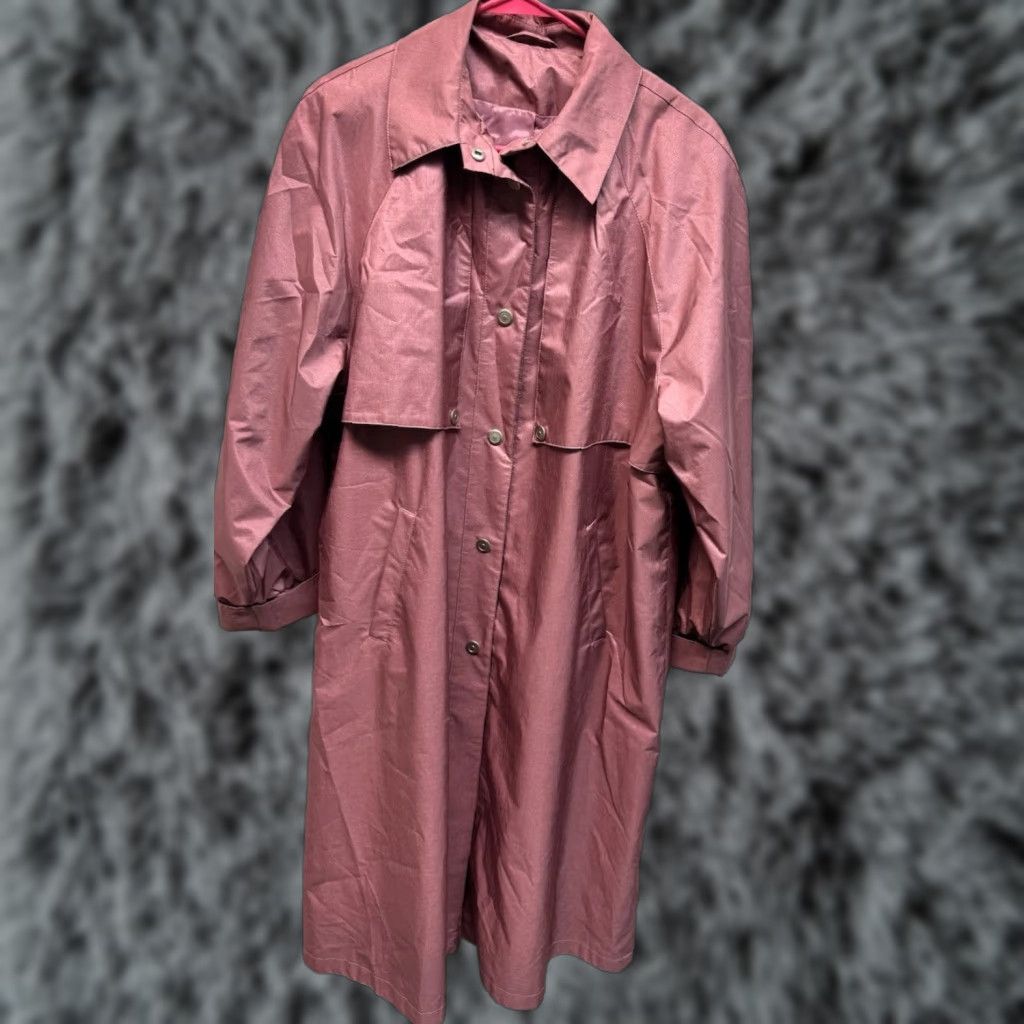 Vintage VINTAGE Cambridge Raincoat Womens 16P Coat Size XXL / US 16-18 / IT 52-54 - 1 Thumbnail