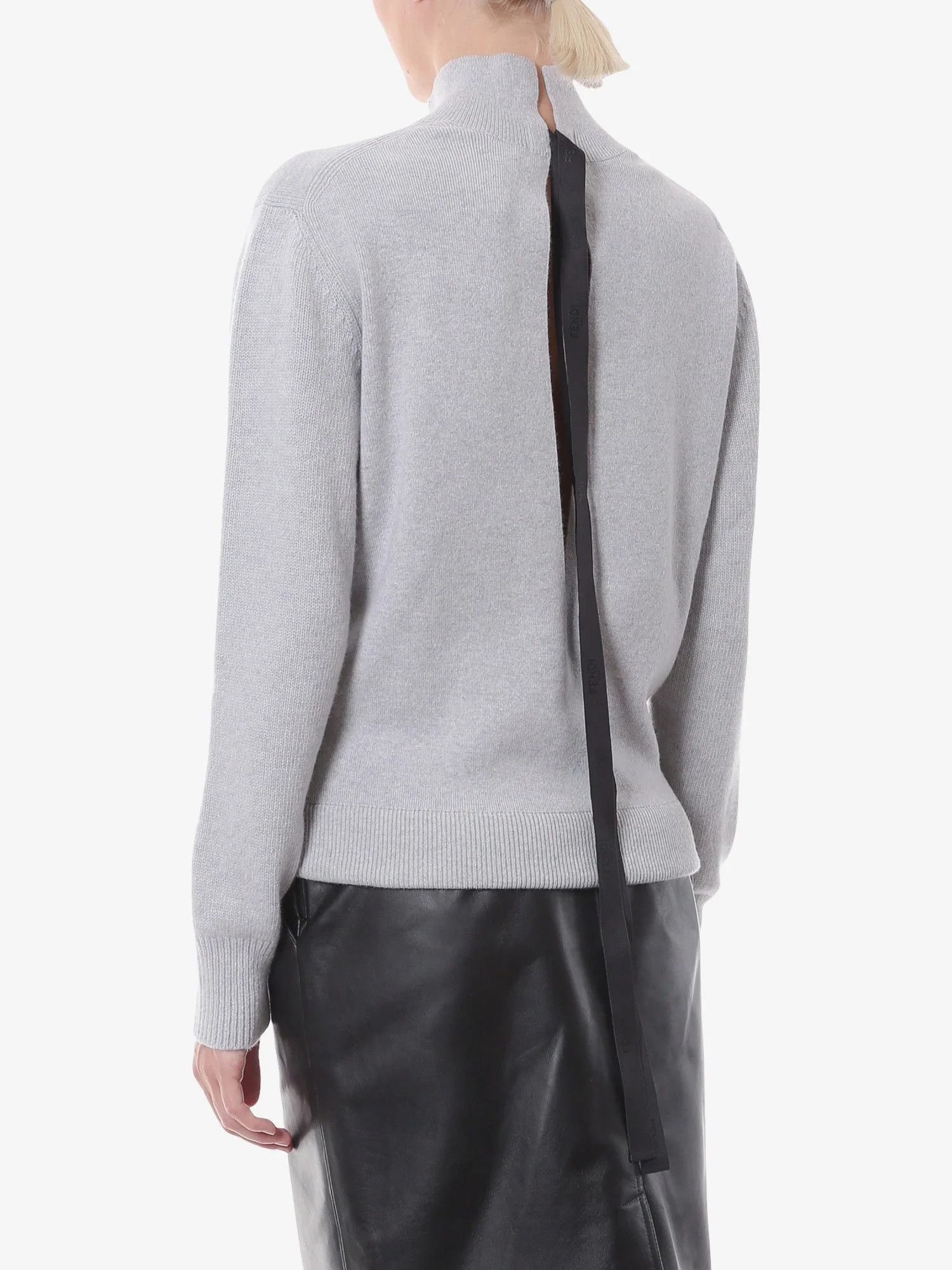 Fendi o1s1wg110225 Pullover in Grey Size S / US 4 / IT 40 - 5 Thumbnail
