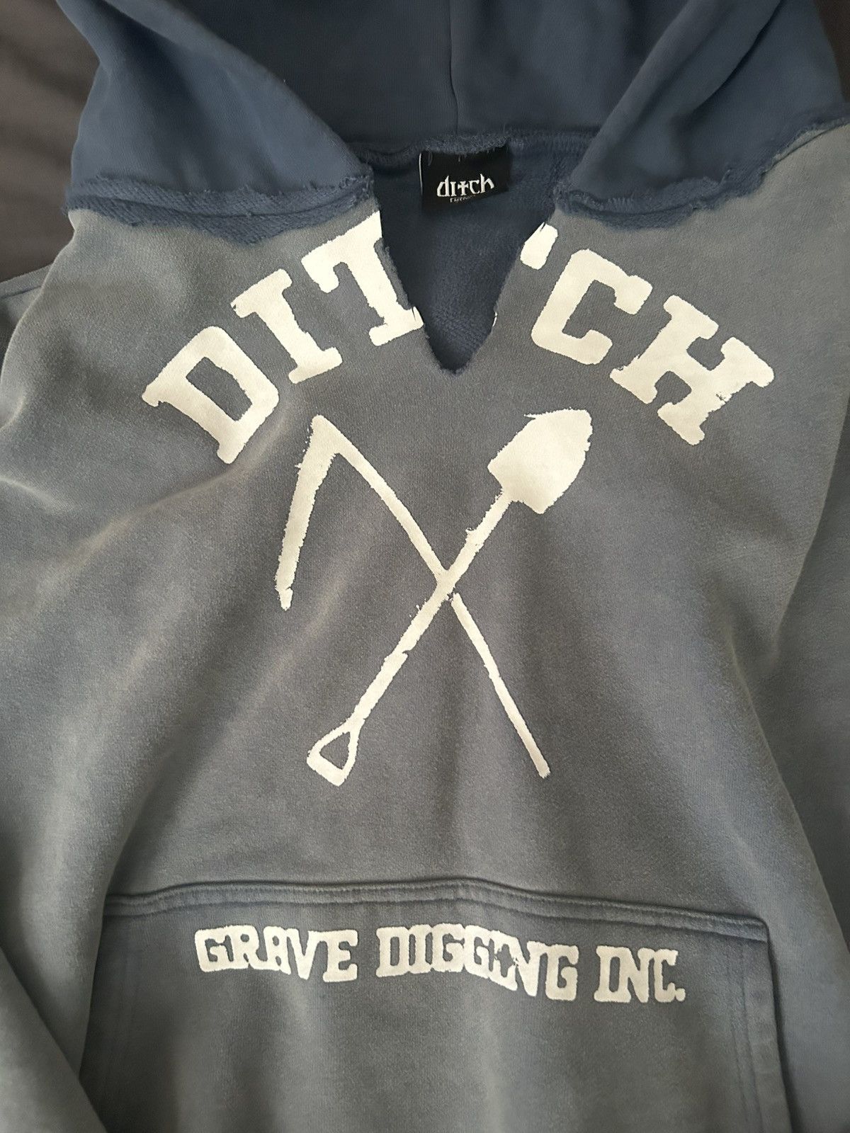 Other Ditch La V Neck Og Masked Flint Hoodie with no mask Size US M / EU 48-50 / 2 - 2 Thumbnail