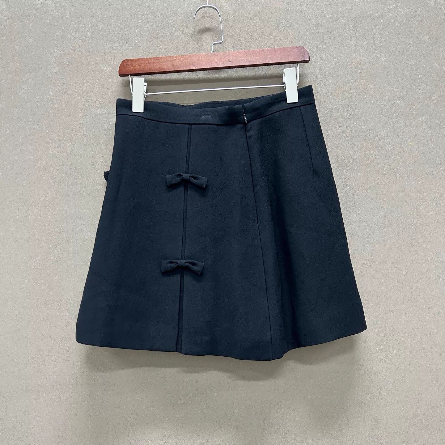 Miu Miu MIU MIU women's 99 New Black Skirt 42 Size 28" / US 6 / IT 42 - 1 Thumbnail