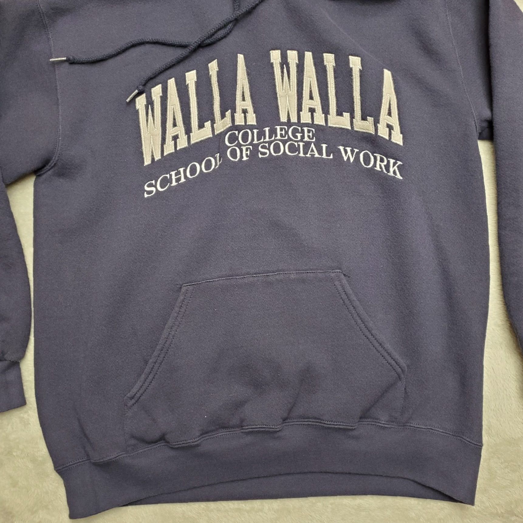 Lee VINTAGE Lee Hoodie Mens M Blue Long Sleeve Social Work Walla Walla College Embroidered Logo Size US M / EU 48-50 / 2 - 3 Thumbnail