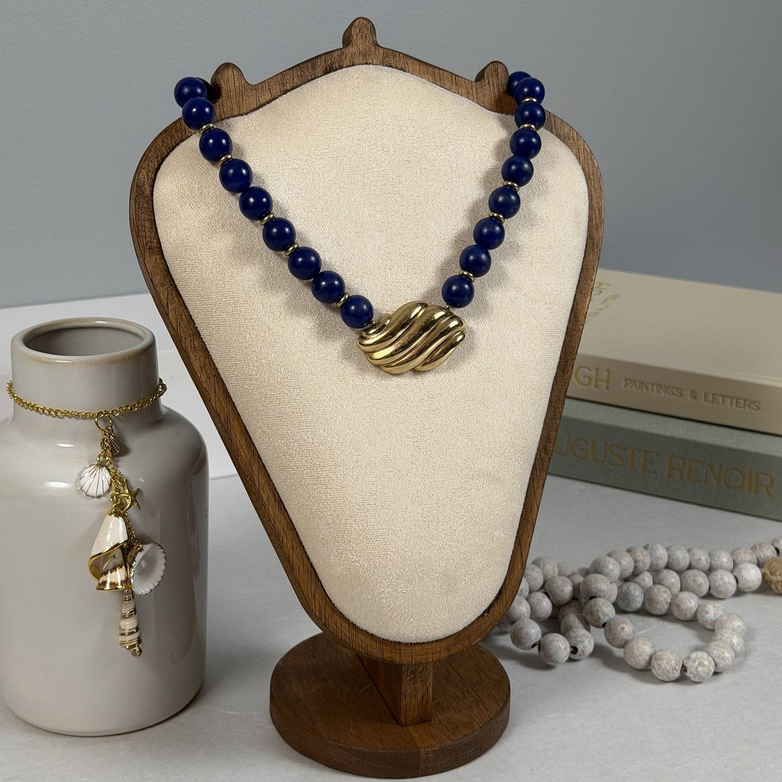 Vintage VTG 1981 Avon Chunky Pendant Necklace 18" Royal Azure Beaded Size ONE SIZE - 2 Thumbnail