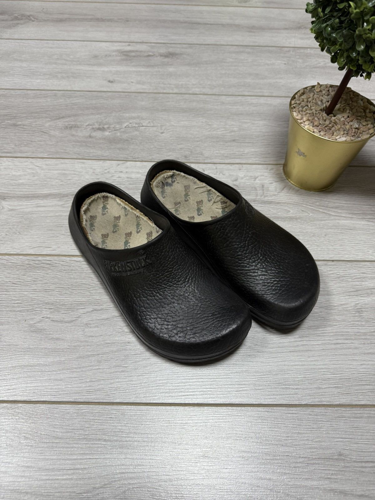 Birkenstock Birkenstock rubbed sandals shoes Germany Size US 11 / EU 44 - 2 Thumbnail