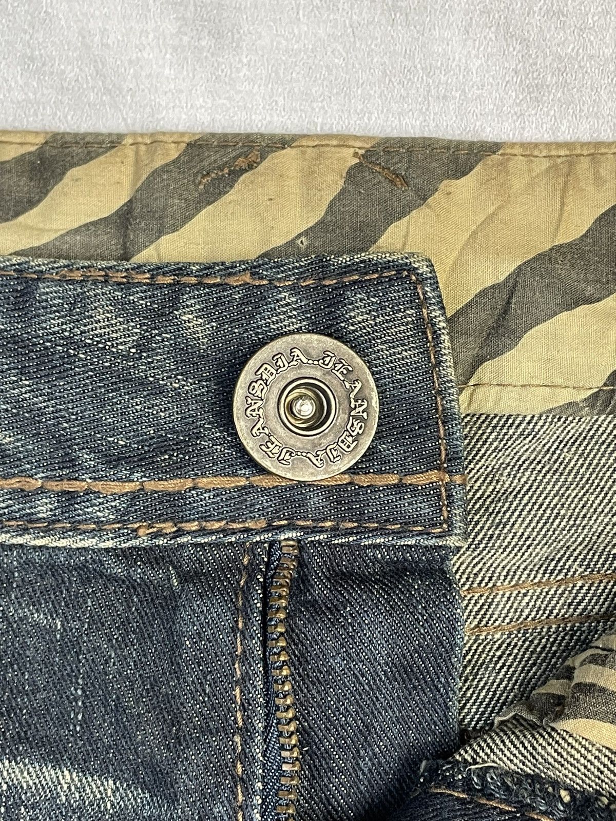 Japanese Brand Y2k D.i.a. Lace-Up Distressed Denim Mini Skirt Size 26" / US 2 / IT 38 - 7 Thumbnail