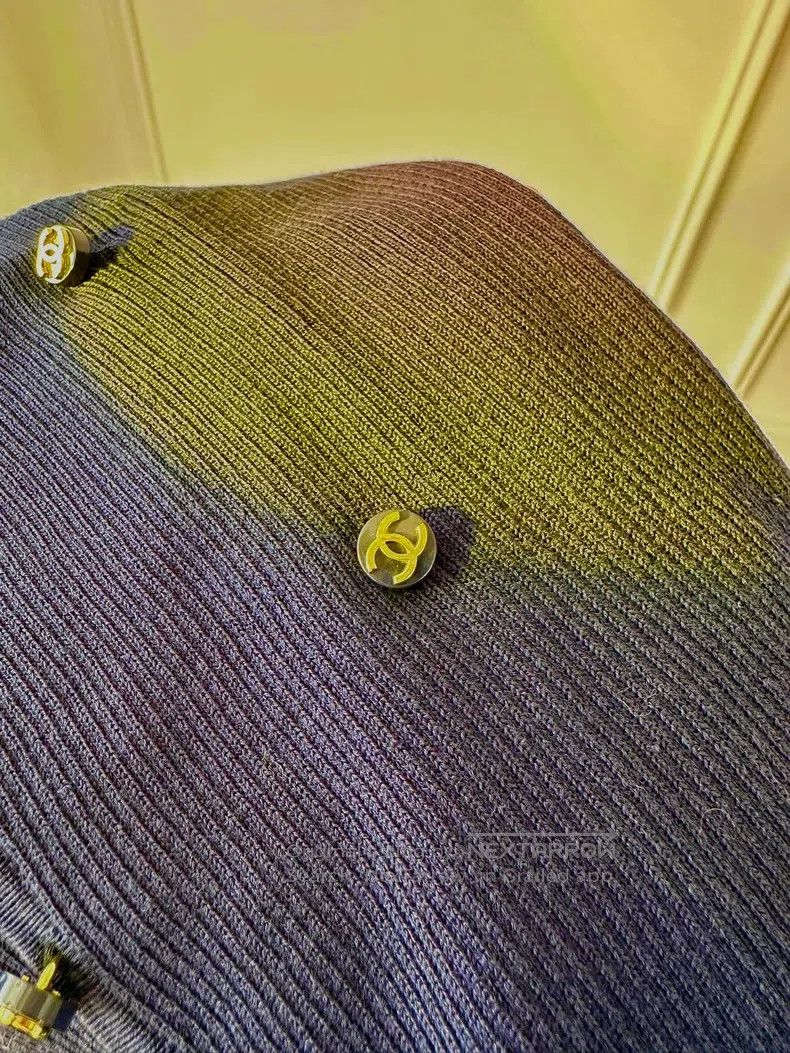 Chanel Chanel Knitted double-breasted vest Size XS / US 0-2 / IT 36-38 - 4 Thumbnail