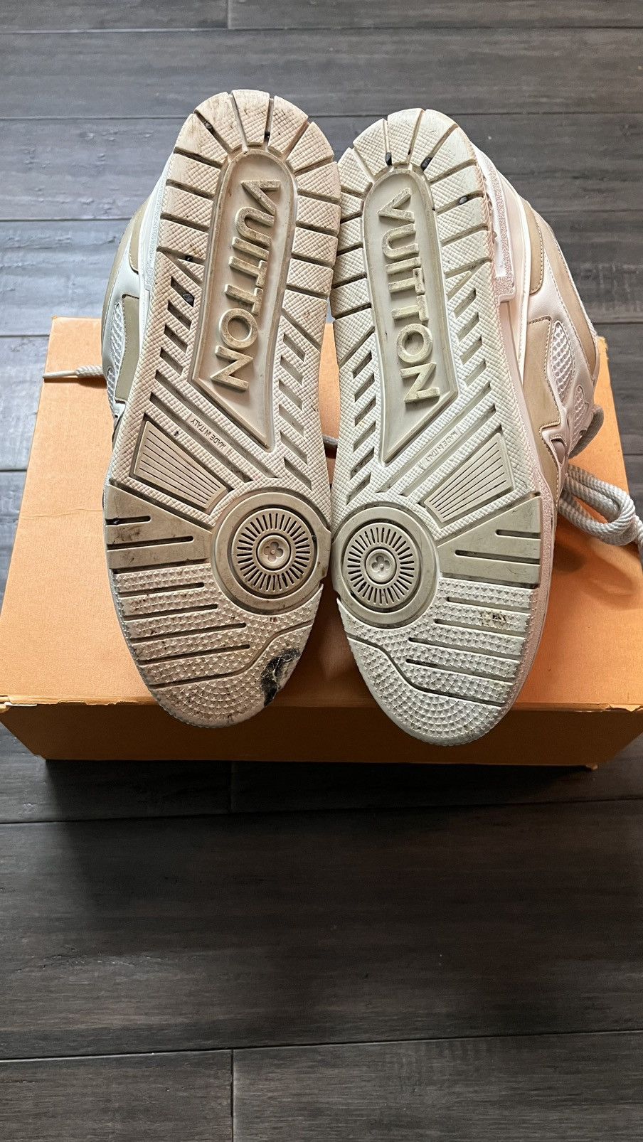 Louis Vuitton Louis Vuitton Beige Skates Size US 9 / EU 42 - 11 Thumbnail