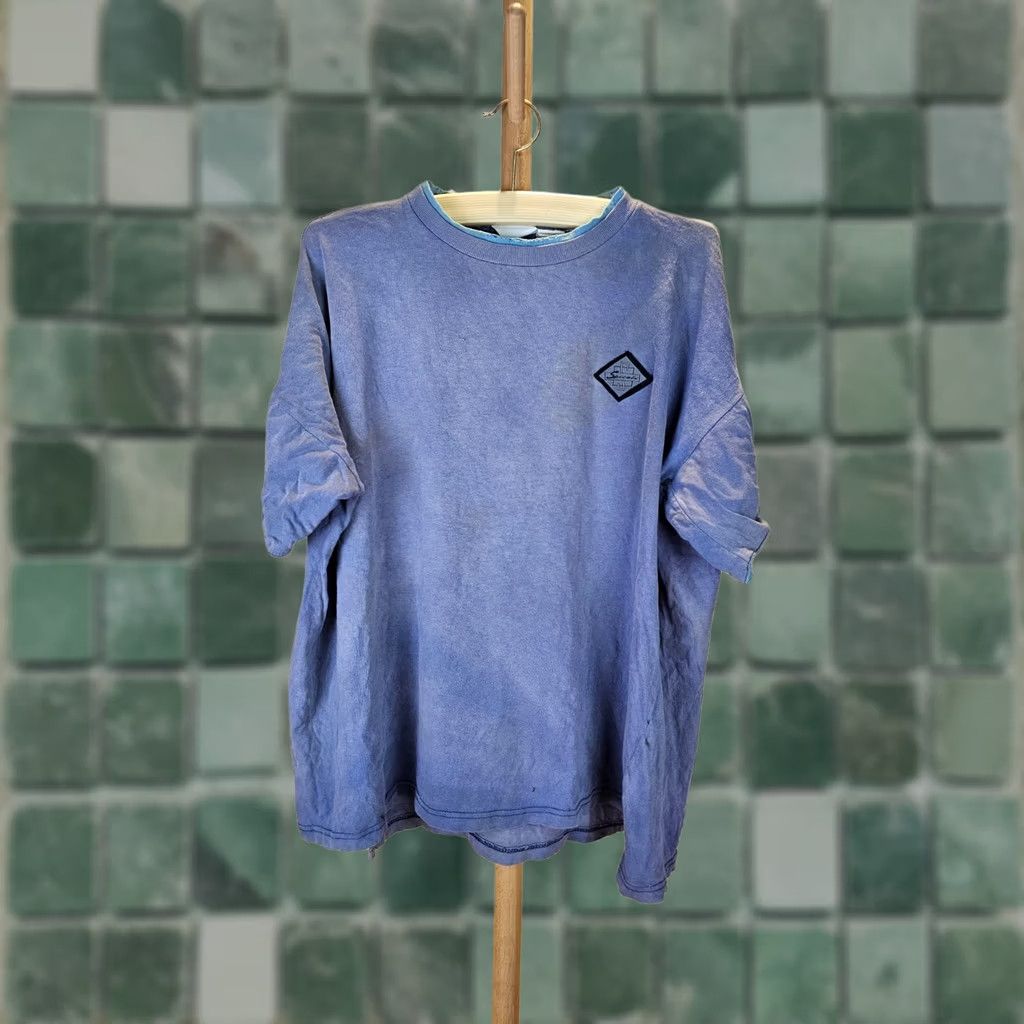 Vintage VINTAGE T-SHIRT Men 2XL BLUE SURF SURFING 90's GRADIENT SUN FADED DISTRASSED TRASHED ROUND NECK SHORT SLEEVE Cotton All Seasons Classic USA Size US XXL / EU 58 / 5 - 1 Thumbnail