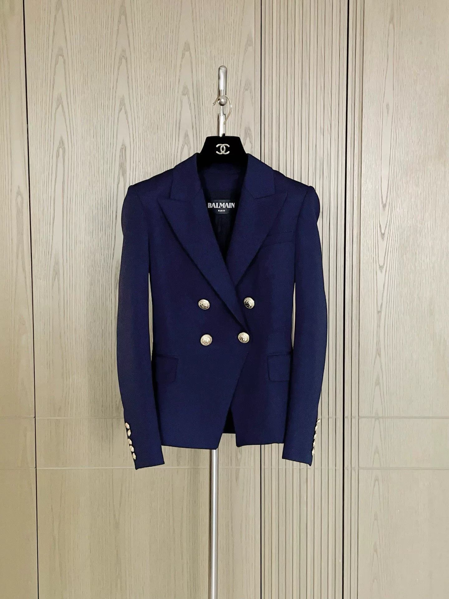 Balmain Balmain Navy Double-Breasted Two-Pocket Blazer Size XS / US 0-2 / IT 36-38 - 1 Thumbnail