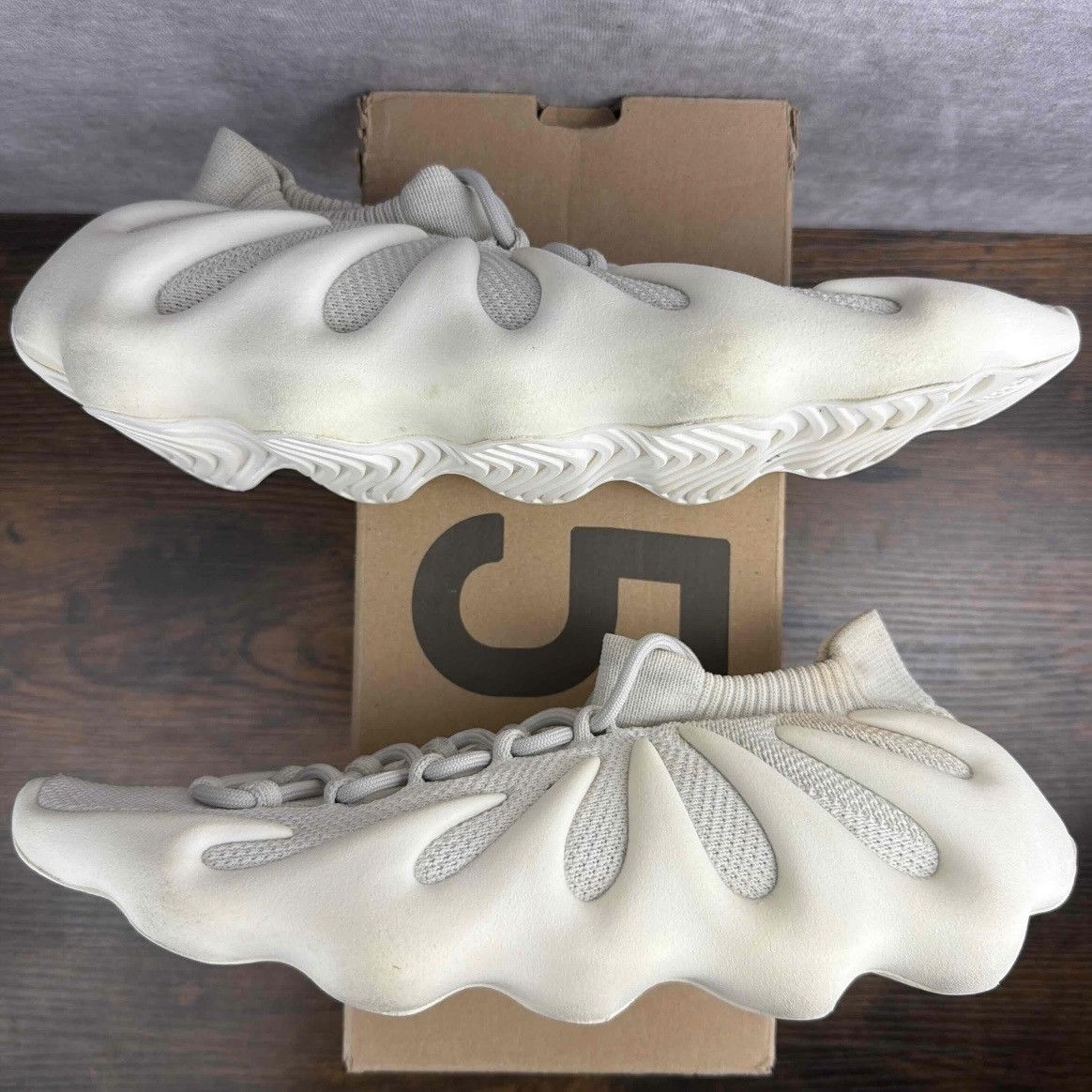 Adidas × Kanye West Adidas Yeezy 450 Cloud White Size 12 H68038 Men’s Sneakers Size US 12 / EU 45 - 2 Thumbnail