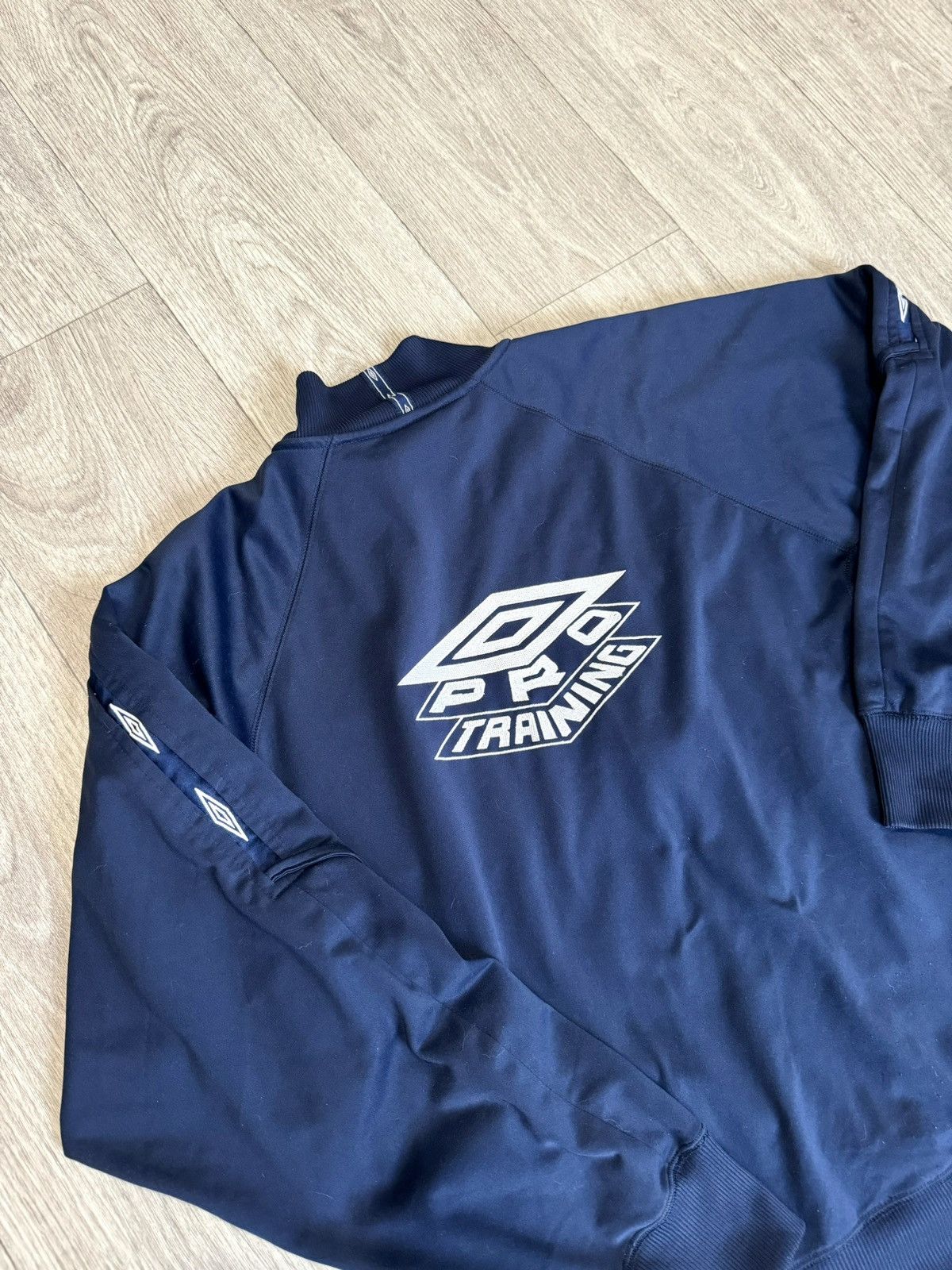 Umbro 🔷Vintage Umbro Training Sweatshirt 90s🔷 Size US L / EU 52-54 / 3 - 7 Thumbnail