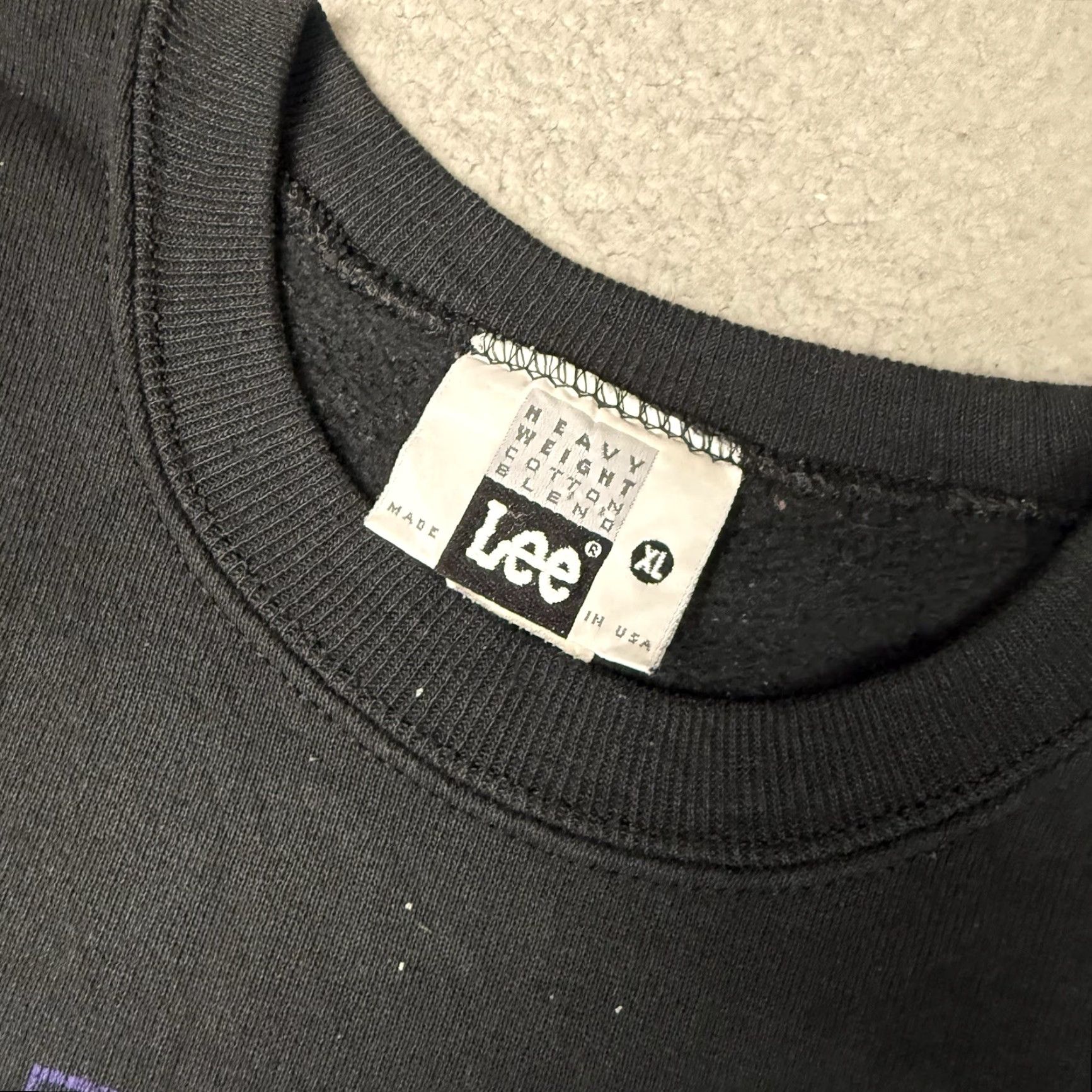 Lee VINTAGE Breezin Up Athletic Sweatshirt Mens XL Black 90s Hampton Beach Distressed Graphic Print Cotton Fleece Crew Neck Pullover All Seasons Size US XL / EU 56 / 4 - 3 Thumbnail
