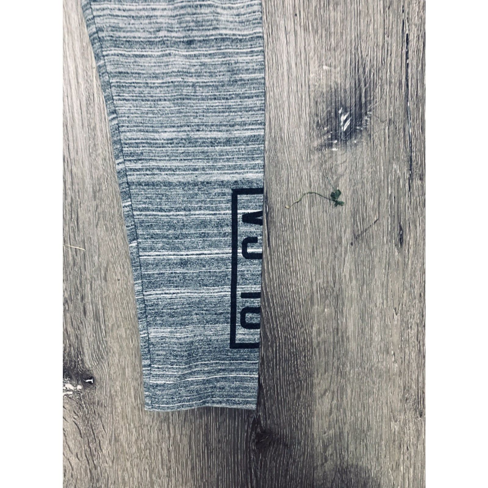 Victoria's Secret Victoria's Secret Gray Size Small Leggings Yoga User: Victoria's Secret Gray Size Small Leggings Yoga Size 28" / US 6 / IT 42 - 2 Thumbnail