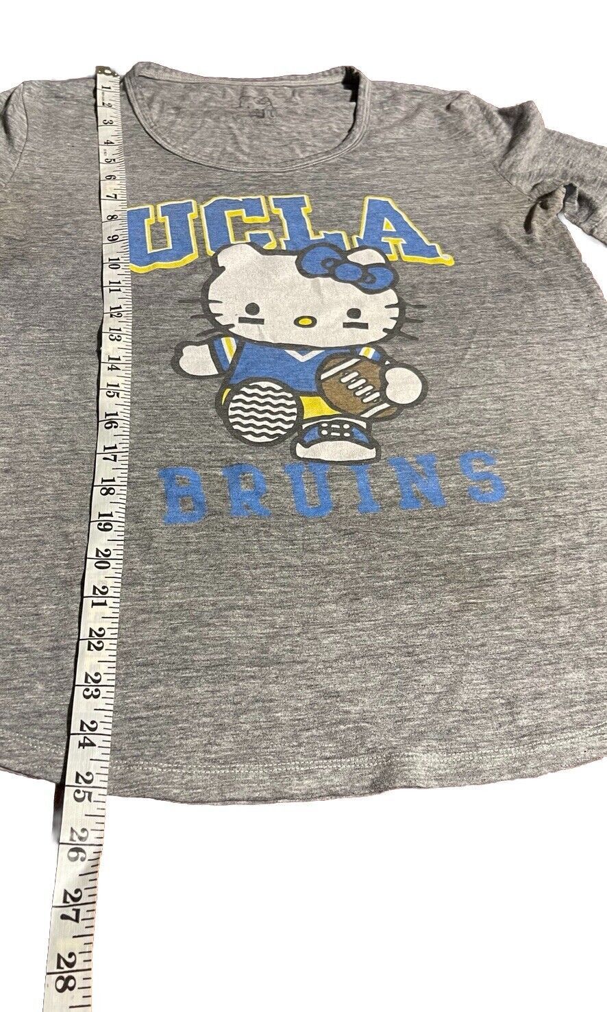 Vintage Vintage Hello Kitty Shirt UCLA BRUINS University Collection Size L / US 10 / IT 46 - 5 Thumbnail