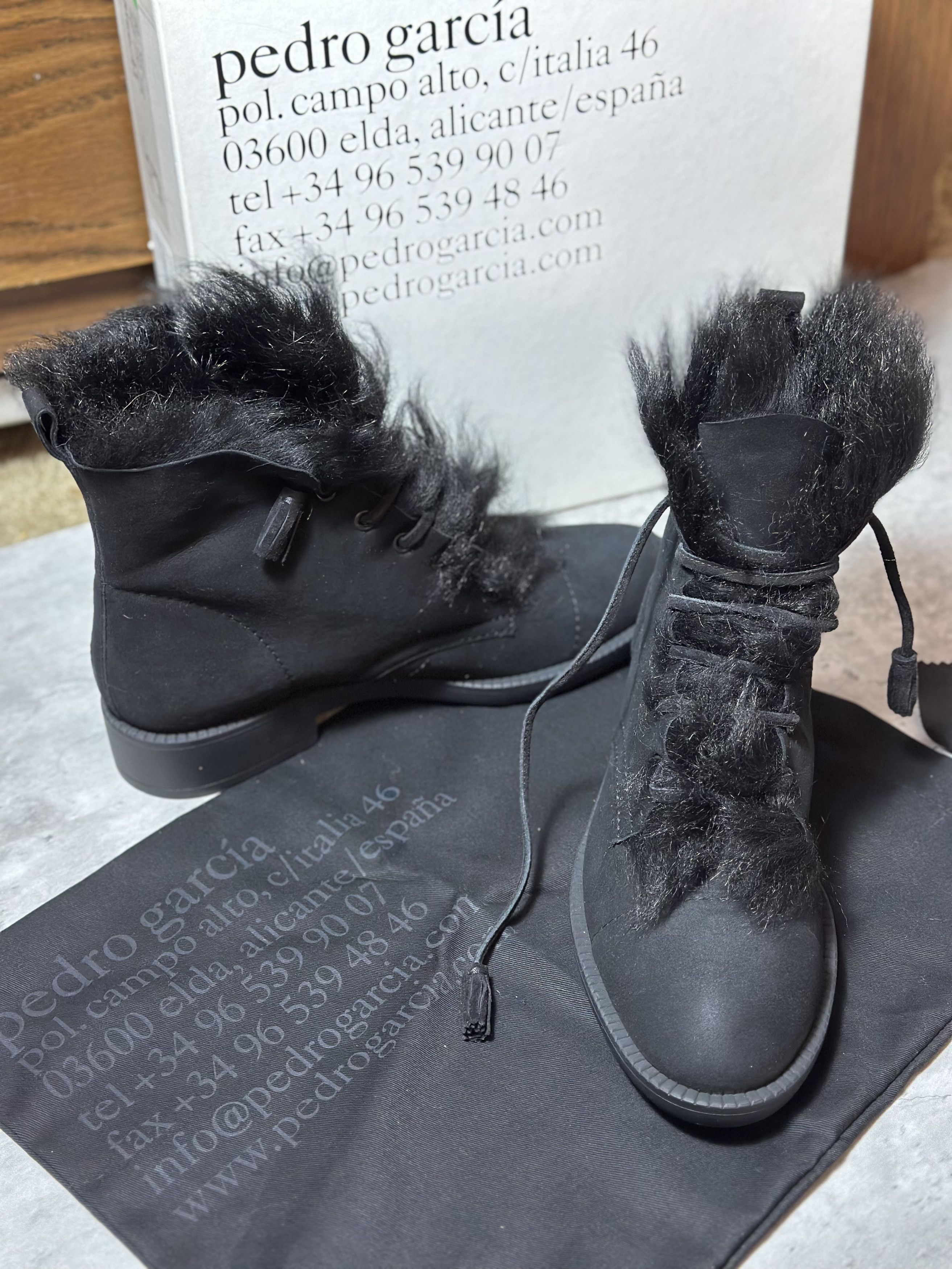 Pedro Garcia Pedro Garcia fur-lined lambskin lace-up boots Size US 11 / IT 41 - 1 Thumbnail