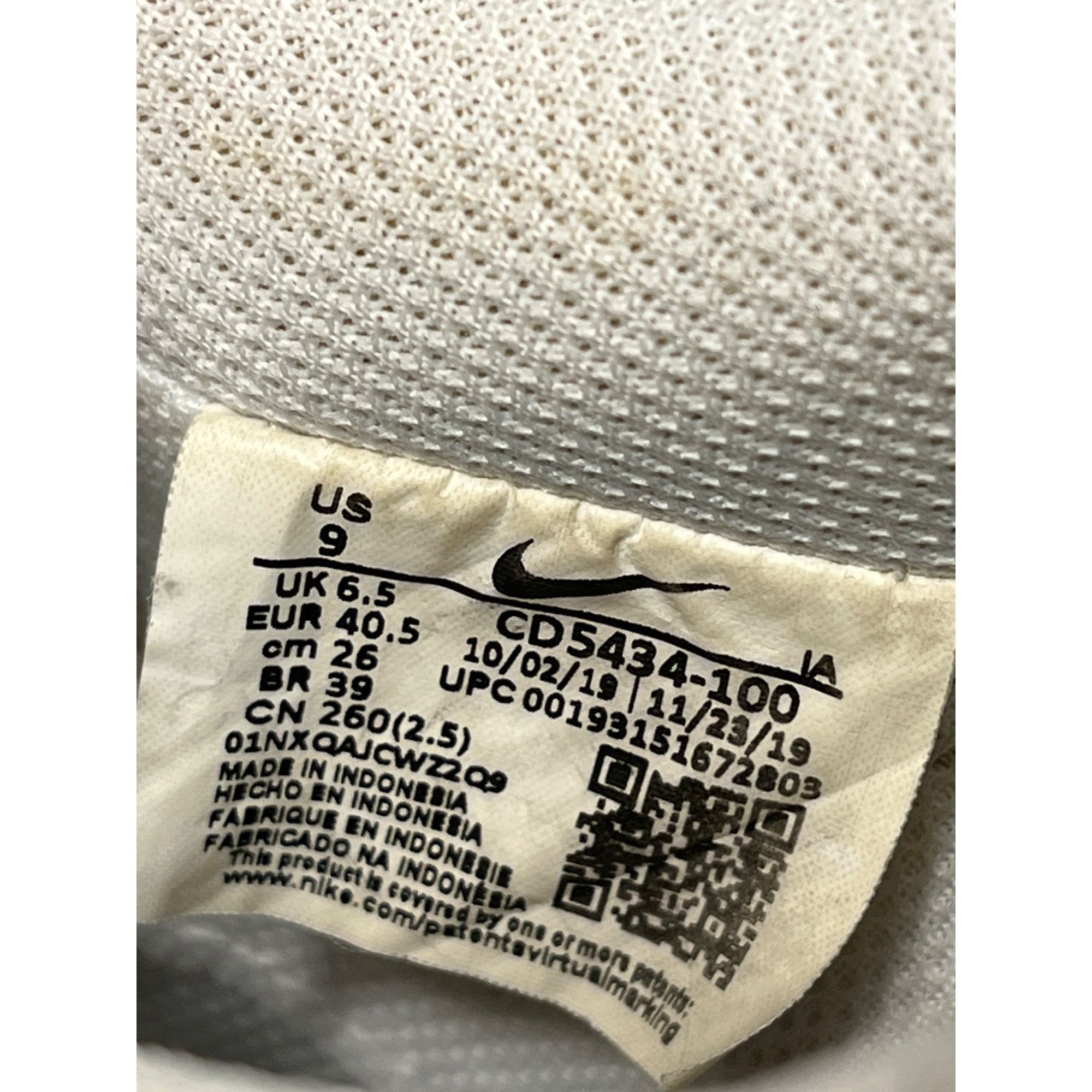 Nike Nike Mens White Leather Athletic Sneakers Size 9 SKU 7357 Size US 9 / EU 42 - 9 Thumbnail
