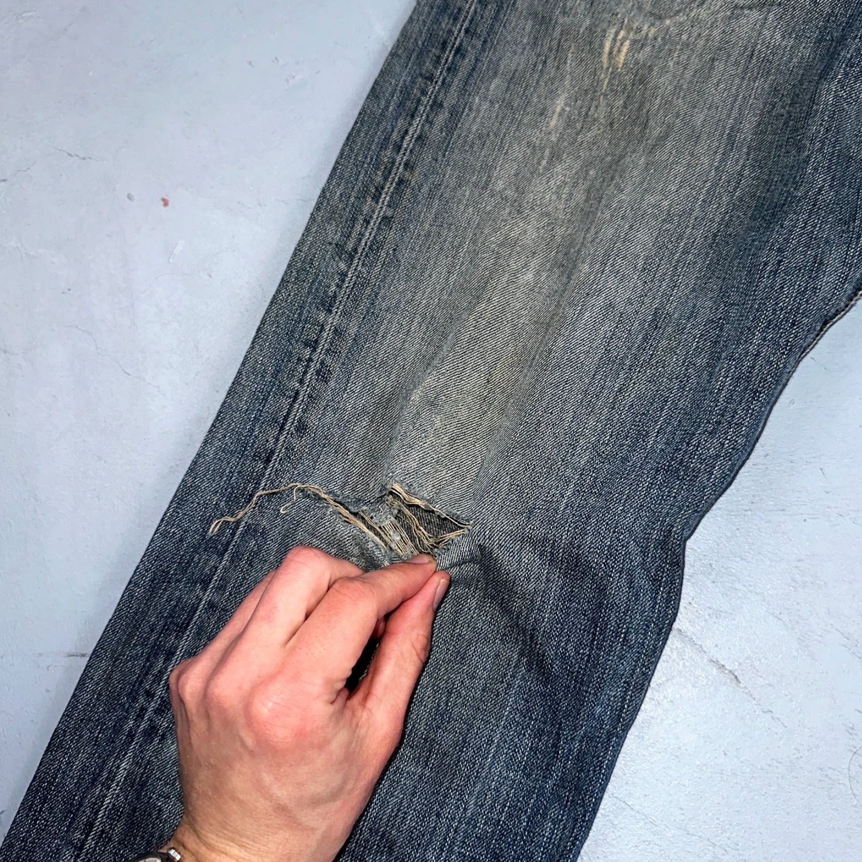 Levi's Levi's 501 Vintage Levis 501 XX Straight Jeans Blue Med Wash 33x34 90s Men's Straight Jeans Size US 33 - 4 Thumbnail