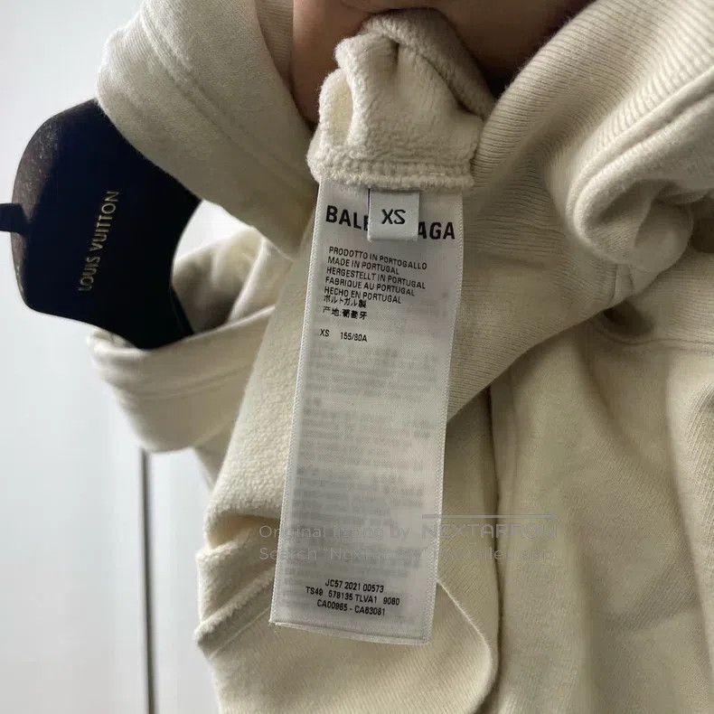 Balenciaga Balenciaga Rotating logo off-white hoodie Size US XS / EU 42 / 0 - 3 Thumbnail