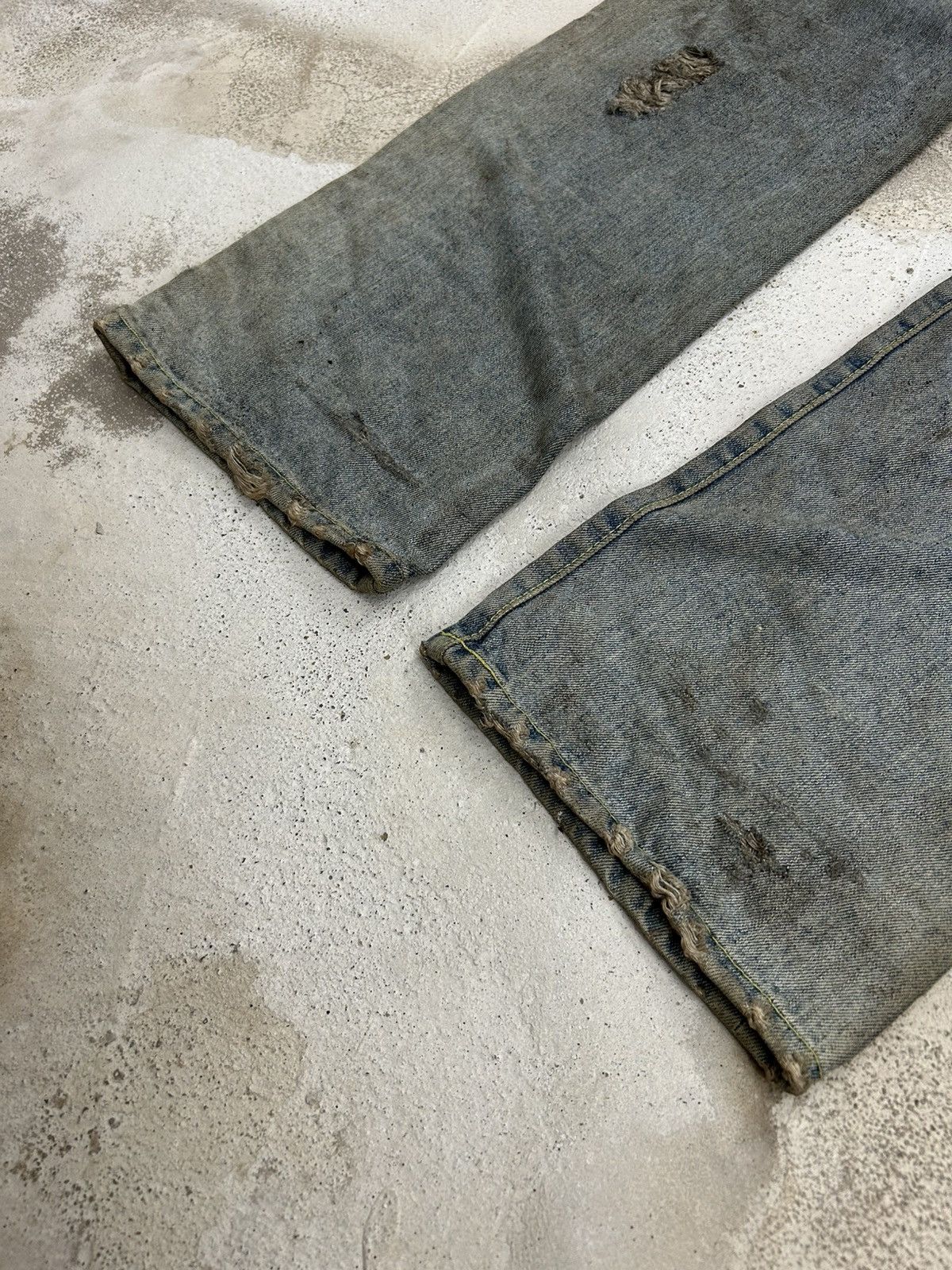 GOSTAR DE FUGA Co and Lu Japan Unisex Dirty Mud Washed Distressed Worn Size US 28 / EU 44 - 13 Thumbnail