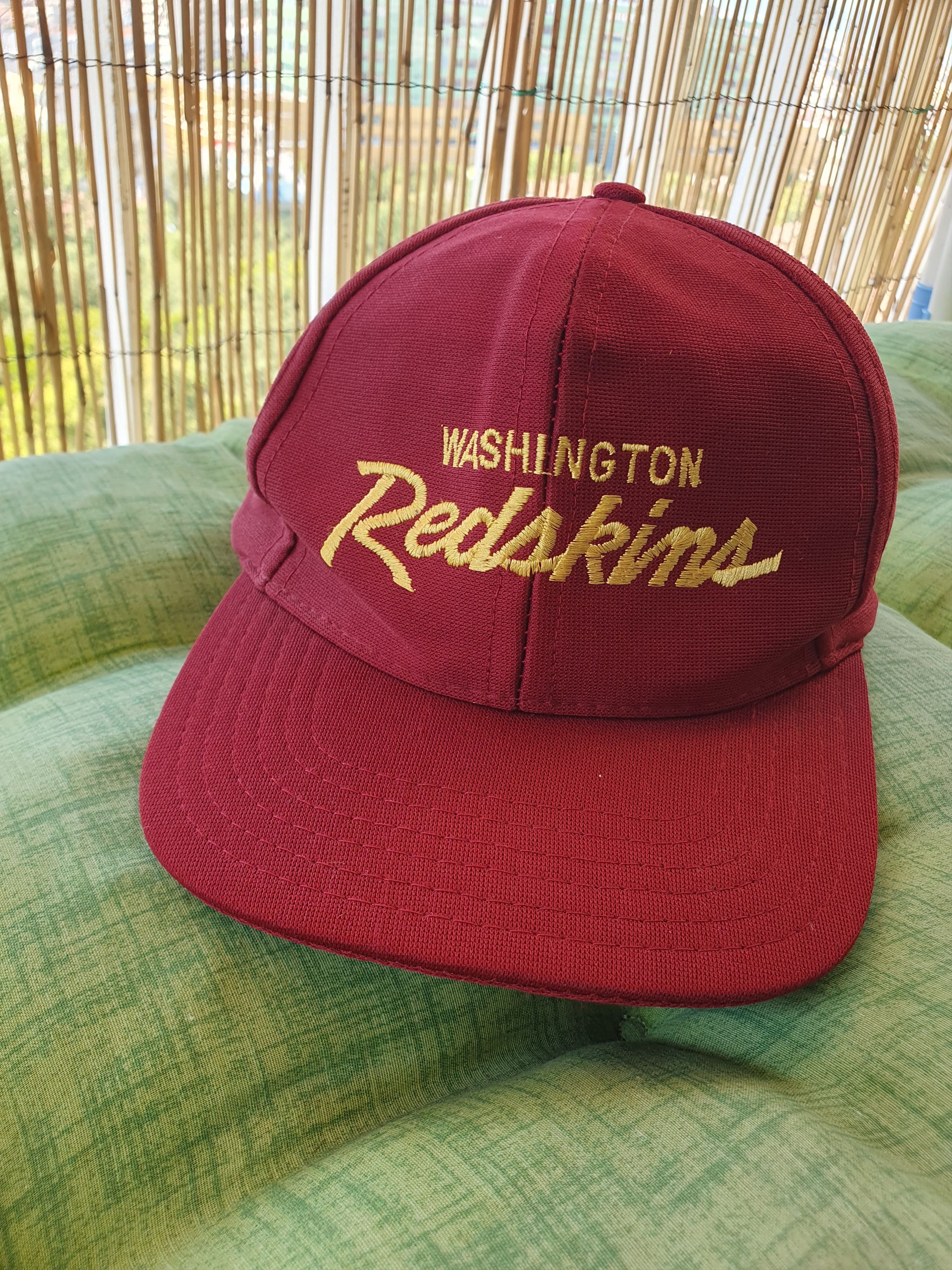 NFL × Vintage Washington Redskins NFL Script Euro Cap Snapback Hat Size ONE SIZE - 7 Thumbnail