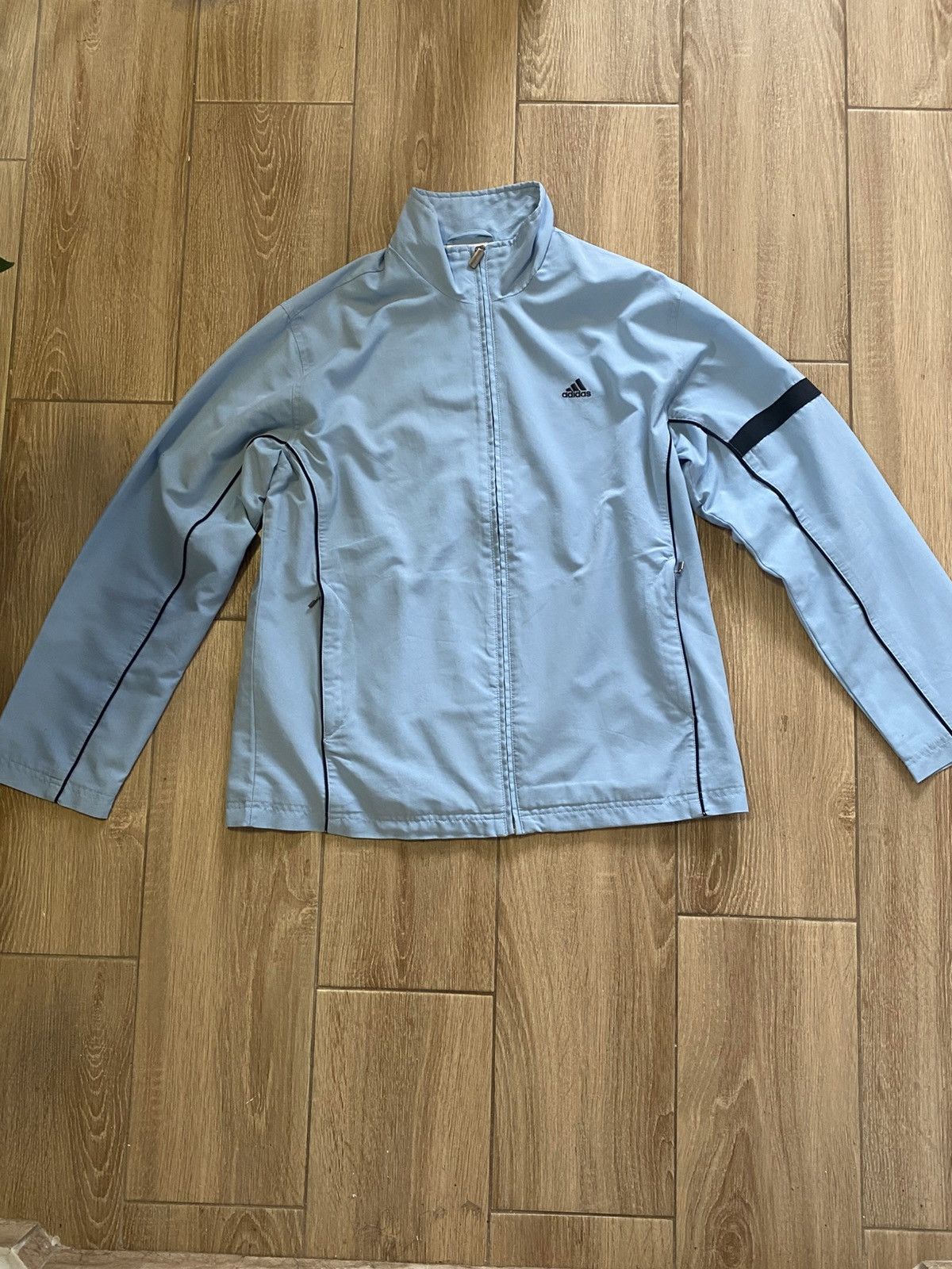 Vintage Adidas Vintage Size 44L - 1 Thumbnail