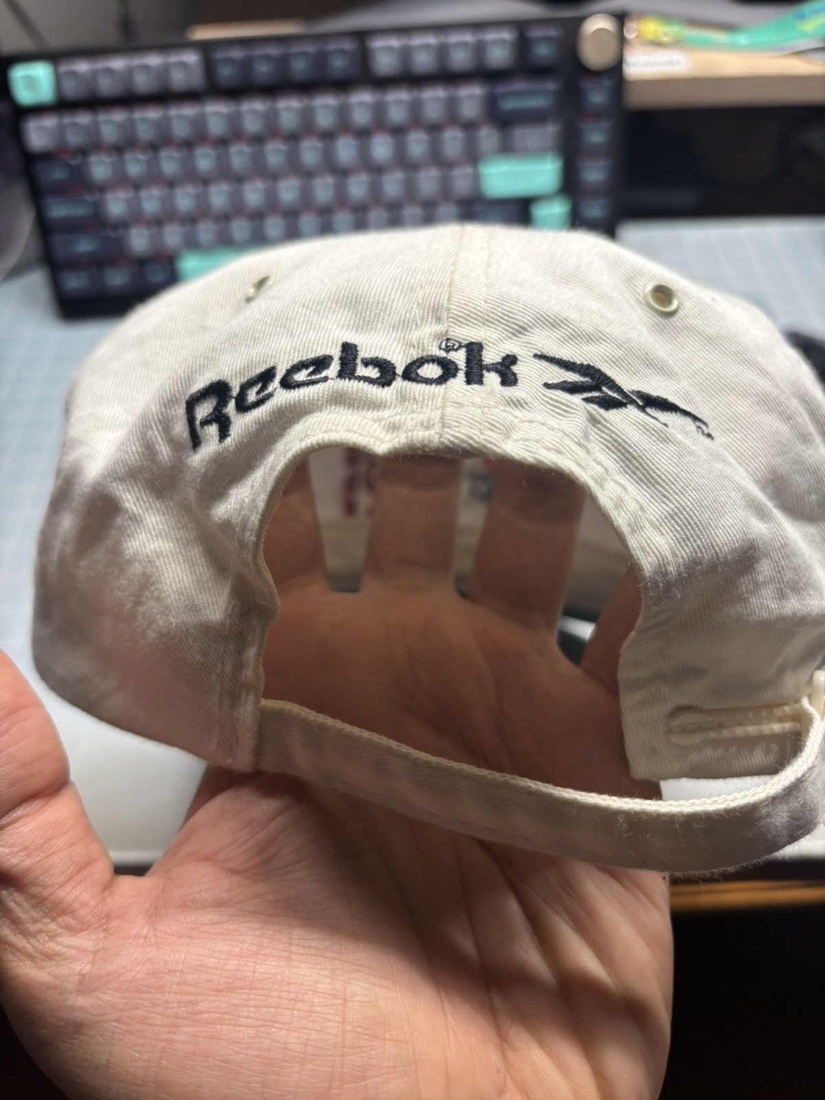 Reebok Atlanta 1996 x Bud King of Beers Reebok Vintage Cap Size ONE SIZE - 3 Thumbnail