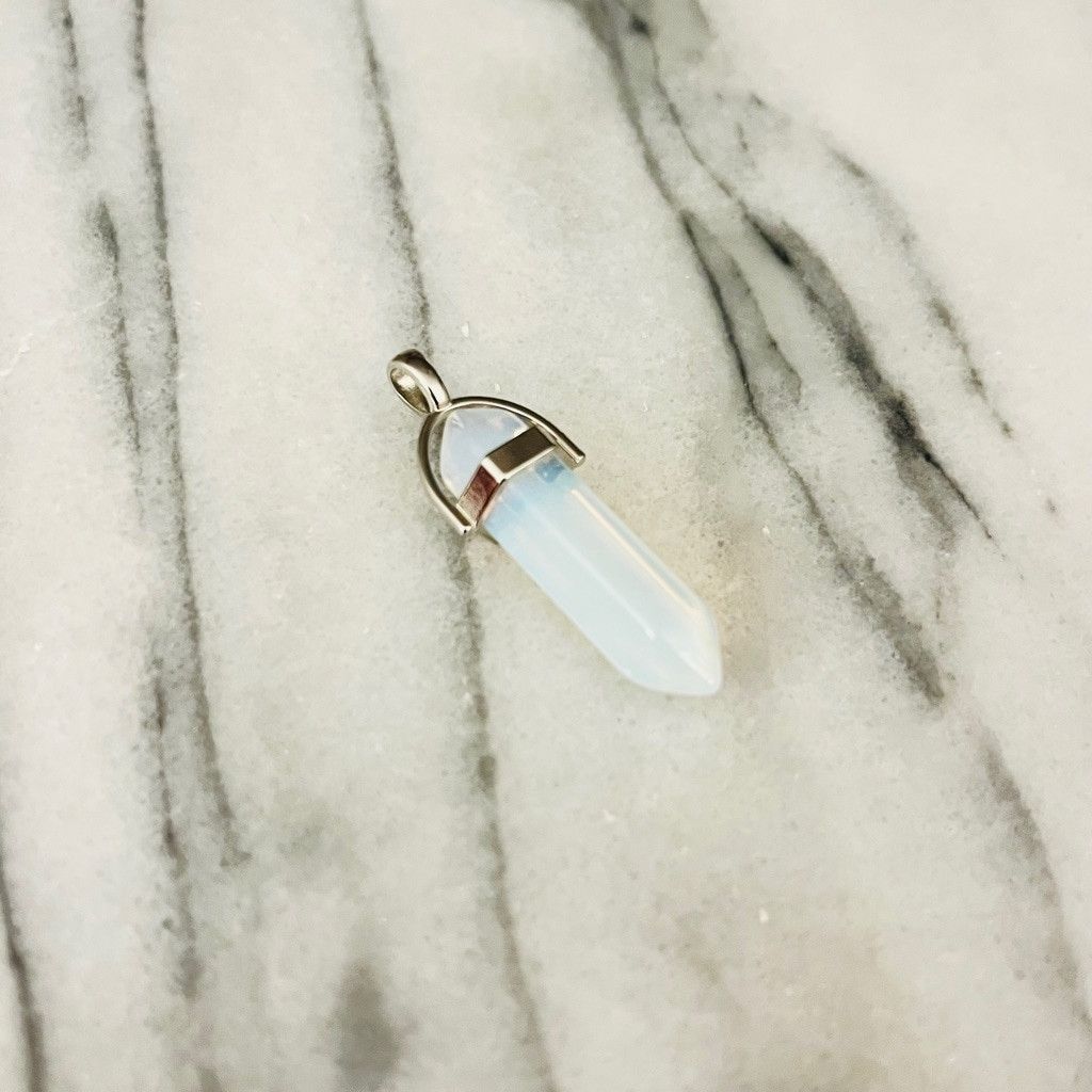 Jewelry Moonstone Crystal Pendant Natural Healing Stone Size ONE SIZE - 1 Thumbnail