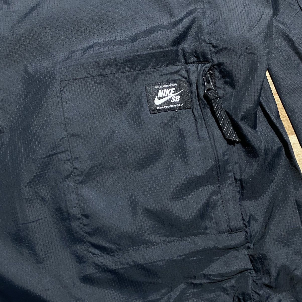 Nike SB × Primitive Nike SB x Primitive "Loyalty Royalty" Jacket Size US S / EU 44-46 / 1 - 7 Thumbnail