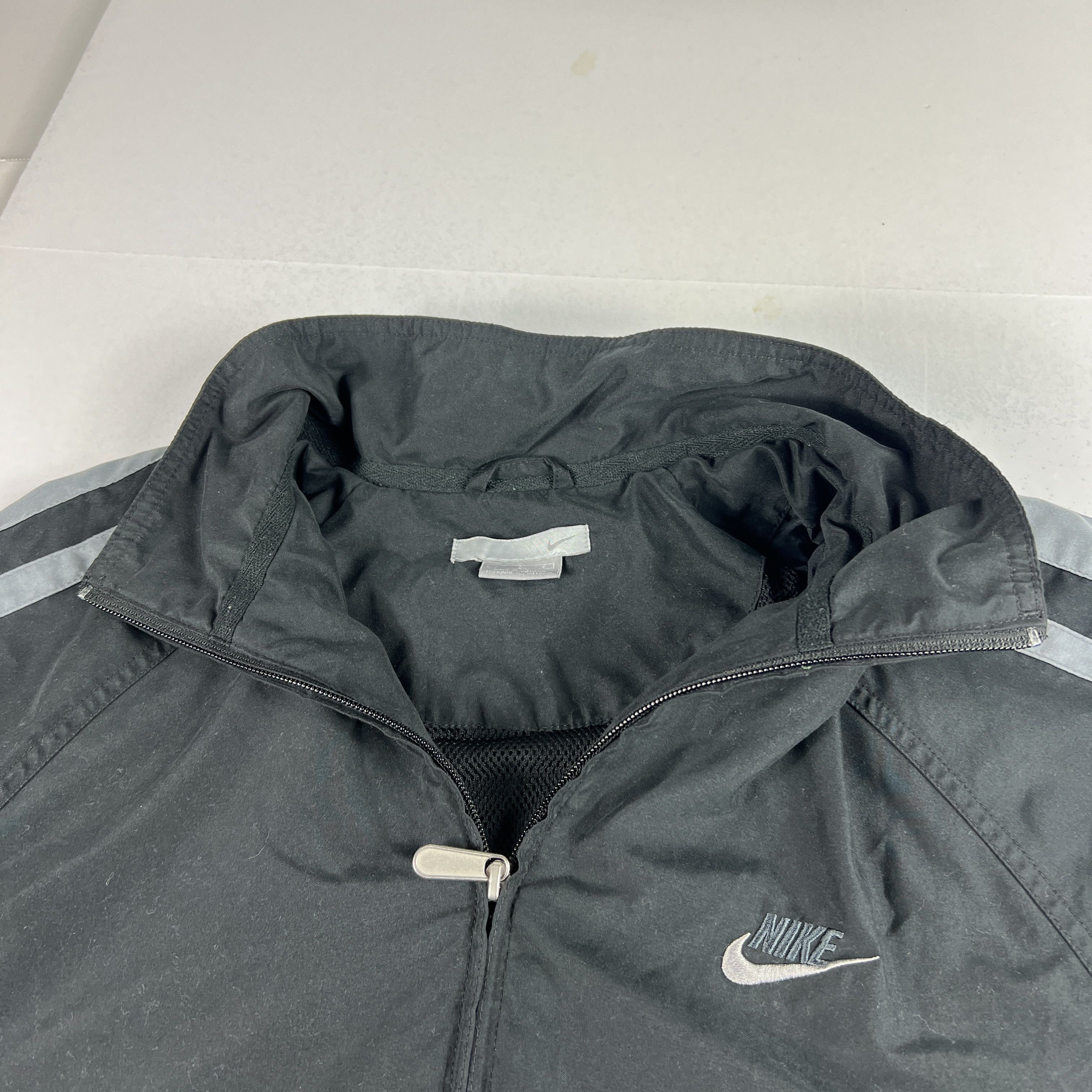 Nike Y2K Nike Track Jacket Black Grey Striped FullZip Long Sleeve Size US L / EU 52-54 / 3 - 9 Thumbnail