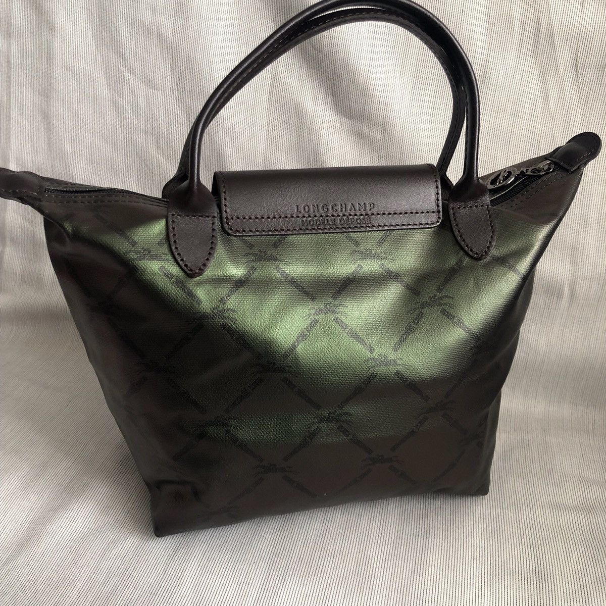 Longchamp Longchamp Le Pliage Metallic Green Limited Edition Handbag Size ONE SIZE - 4 Thumbnail