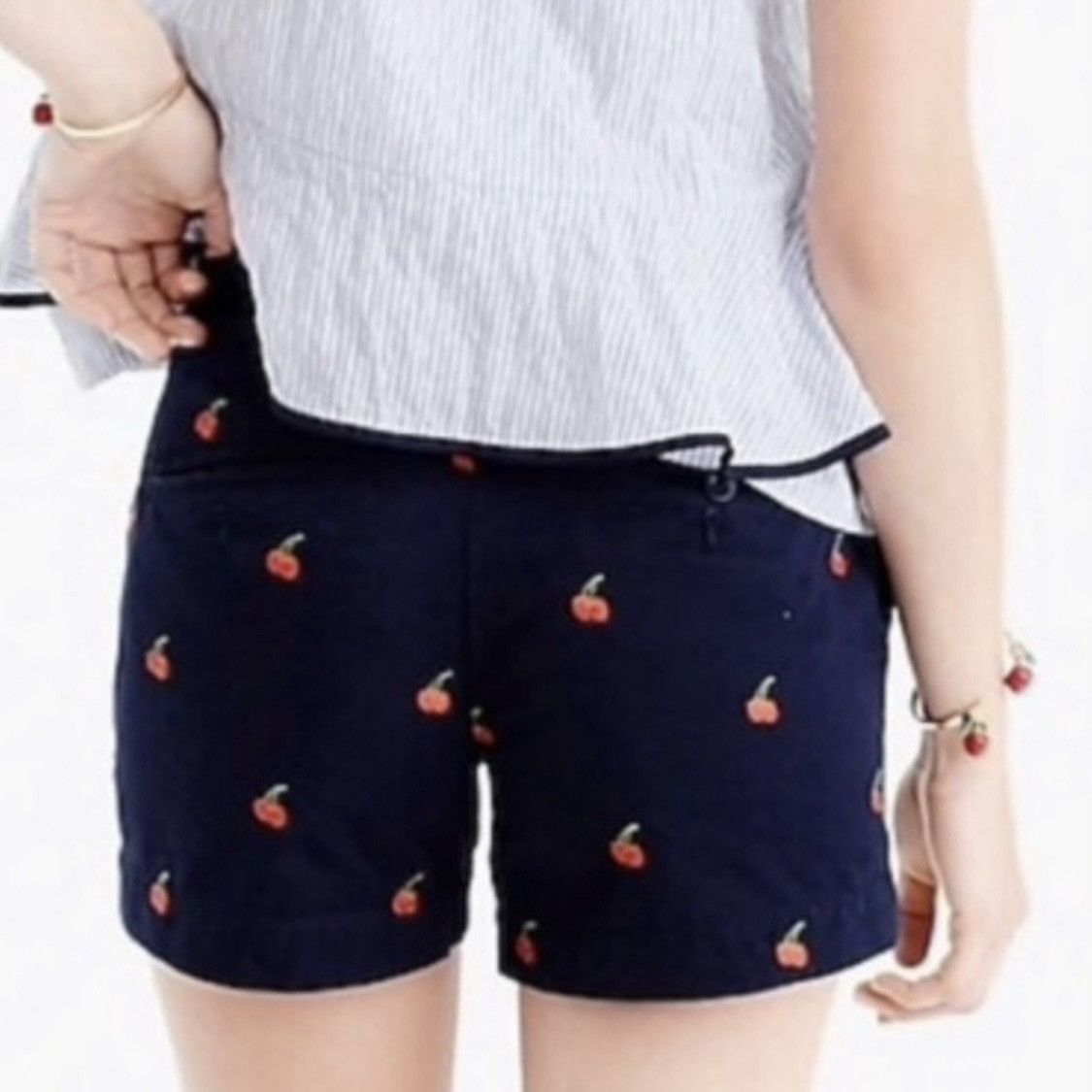 J.Crew J. Crew Blue Red Cherry Embroidered Shorts Chino Preppy Size 27" / US 4 / IT 40 - 3 Thumbnail