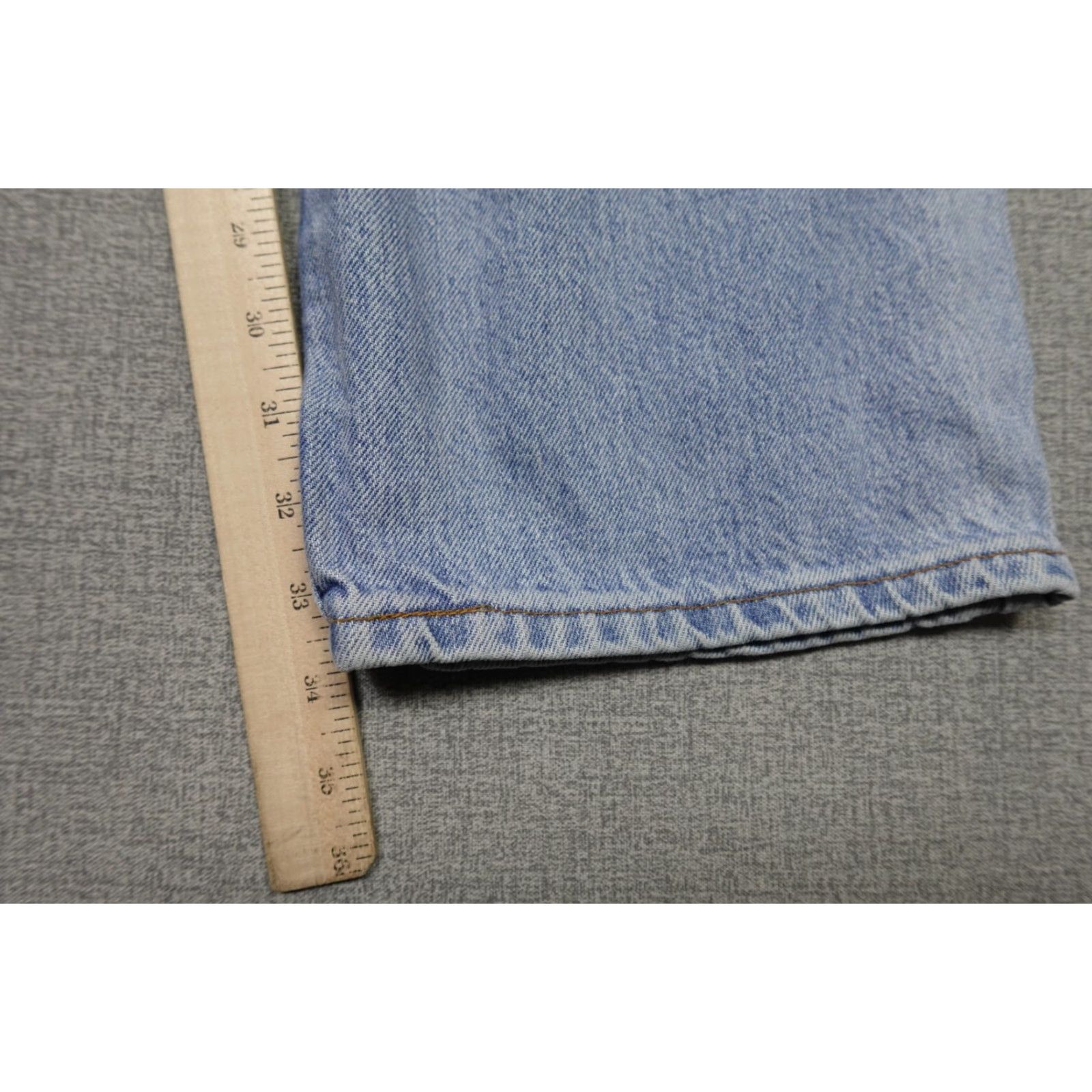 Levi's VINTAGE Levi's 505 Jeans Mens 40x32 Light Blue Regular Fit Cowboy Western 5-Pocket Design Jeans Mens Size US 40 / EU 56 - 7 Thumbnail