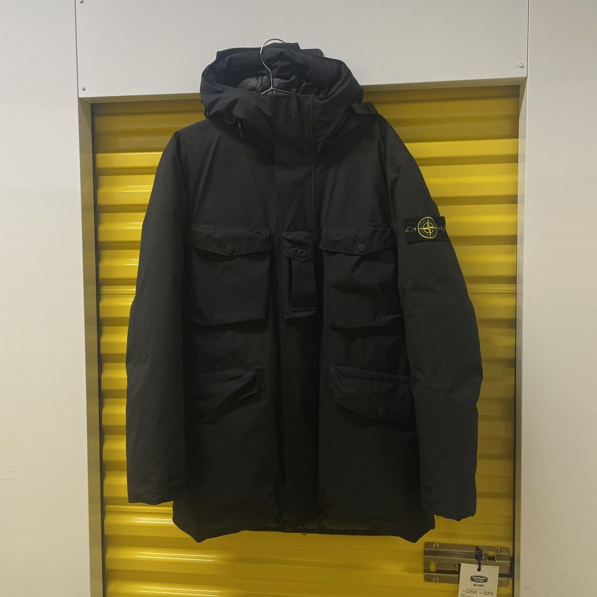 Stone Island Stone Island Ripstop Gore-Tex Down Jacket. Size US XL / EU 56 / 4 - 1 Thumbnail