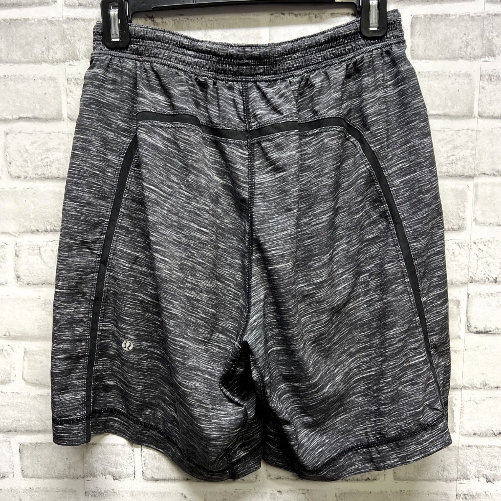Lululemon Lululemon Athletic Shorts Mens Size S 28” Waist Gray Stretchy Athletic Waistband Comfortable Size US 28 / EU 44 - 4 Thumbnail